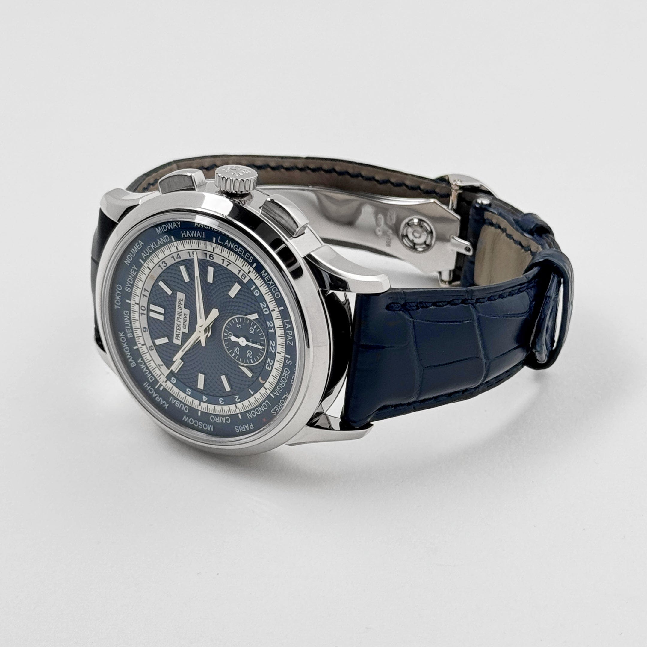 Patek Philippe Complications 5930G-010 World Time Flyback Chronograph White Gold Blue Dial (2019)