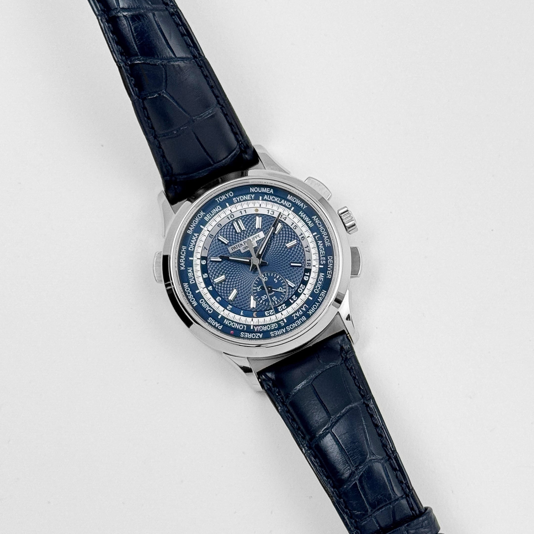 Patek Philippe Complications 5930G-010 World Time Flyback Chronograph White Gold Blue Dial (2019)