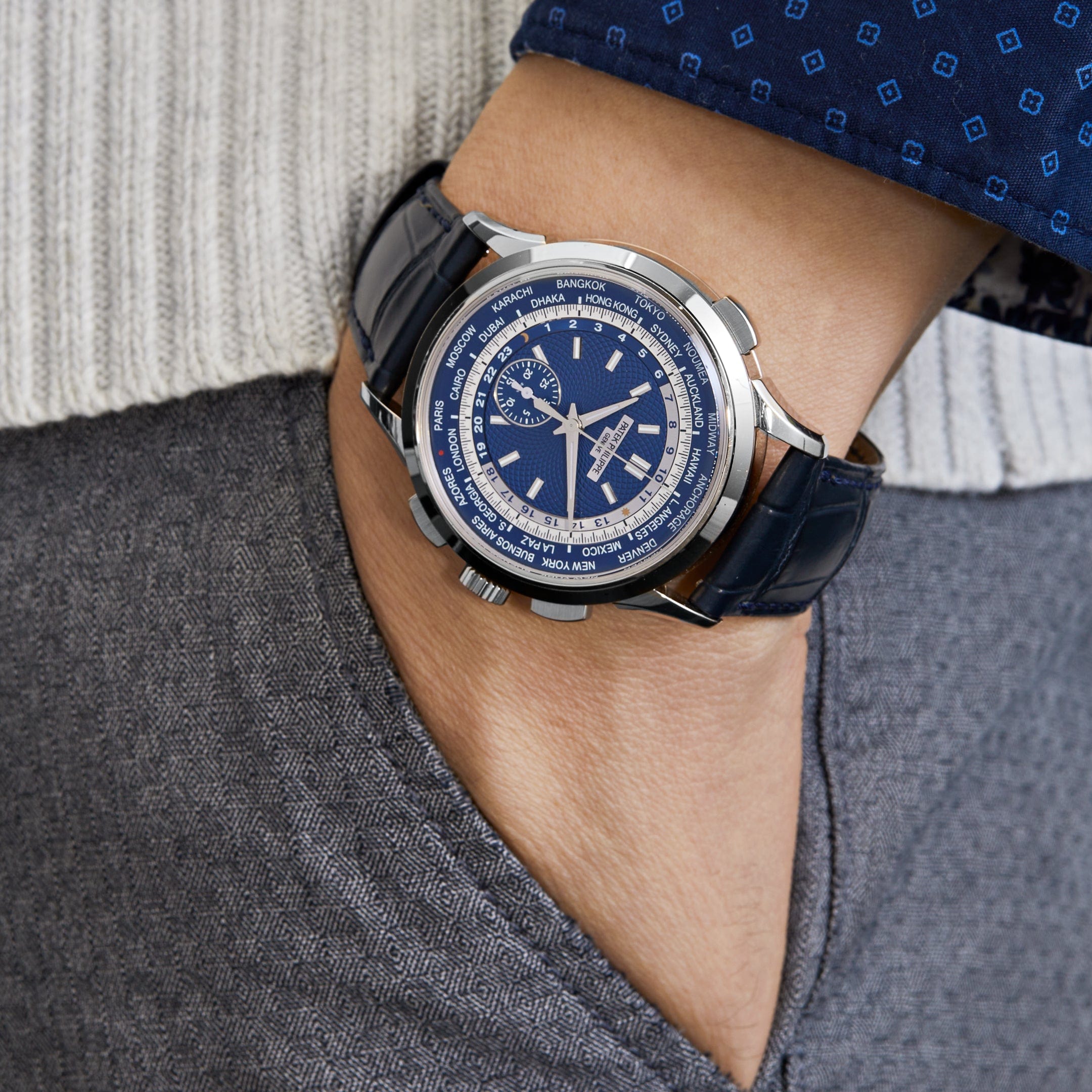 Patek Philippe Complications 5930G-010 World Time Flyback Chronograph White Gold Blue Dial (2020)