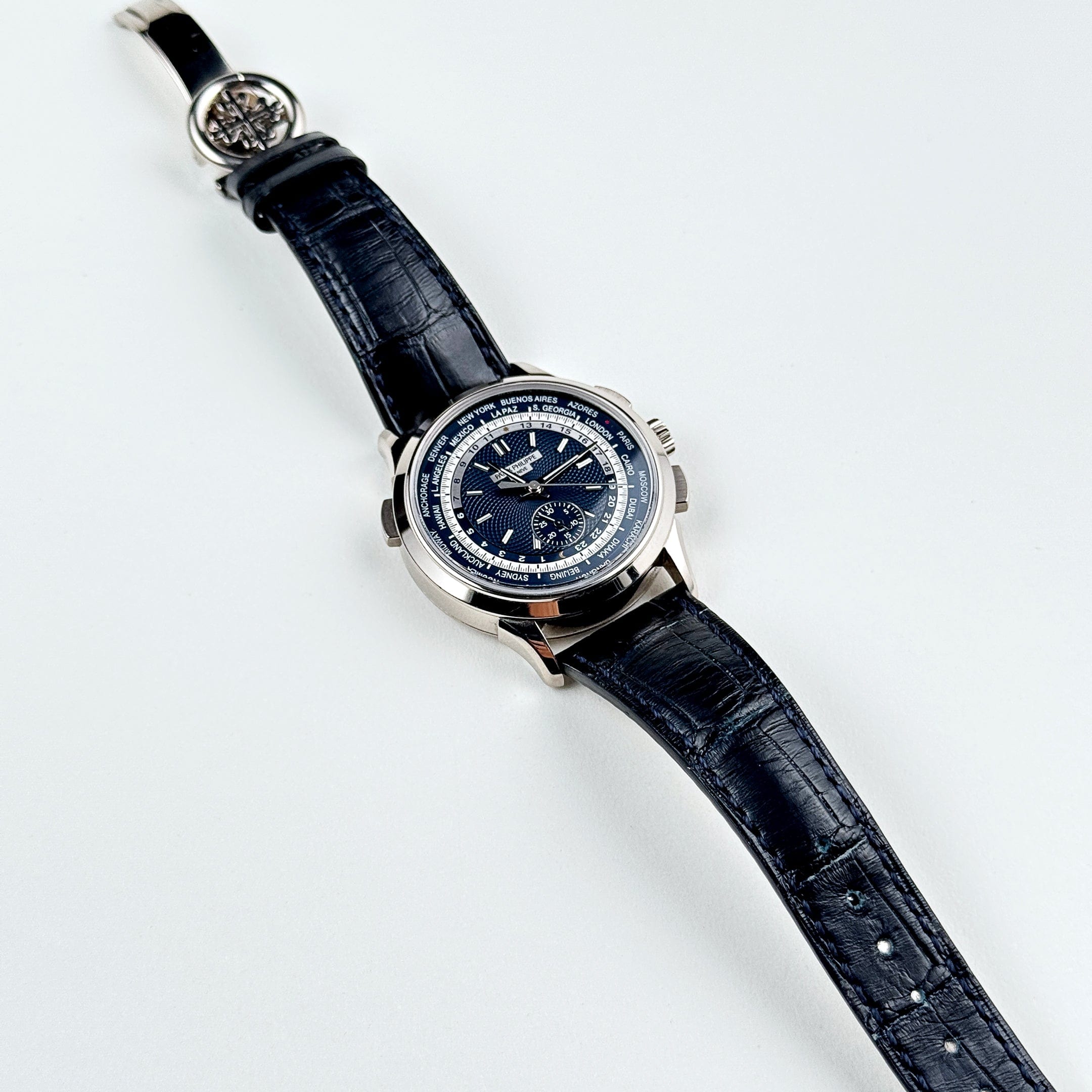 Patek Philippe Complications 5930G-010 World Time Flyback Chronograph White Gold Blue Dial (2020)