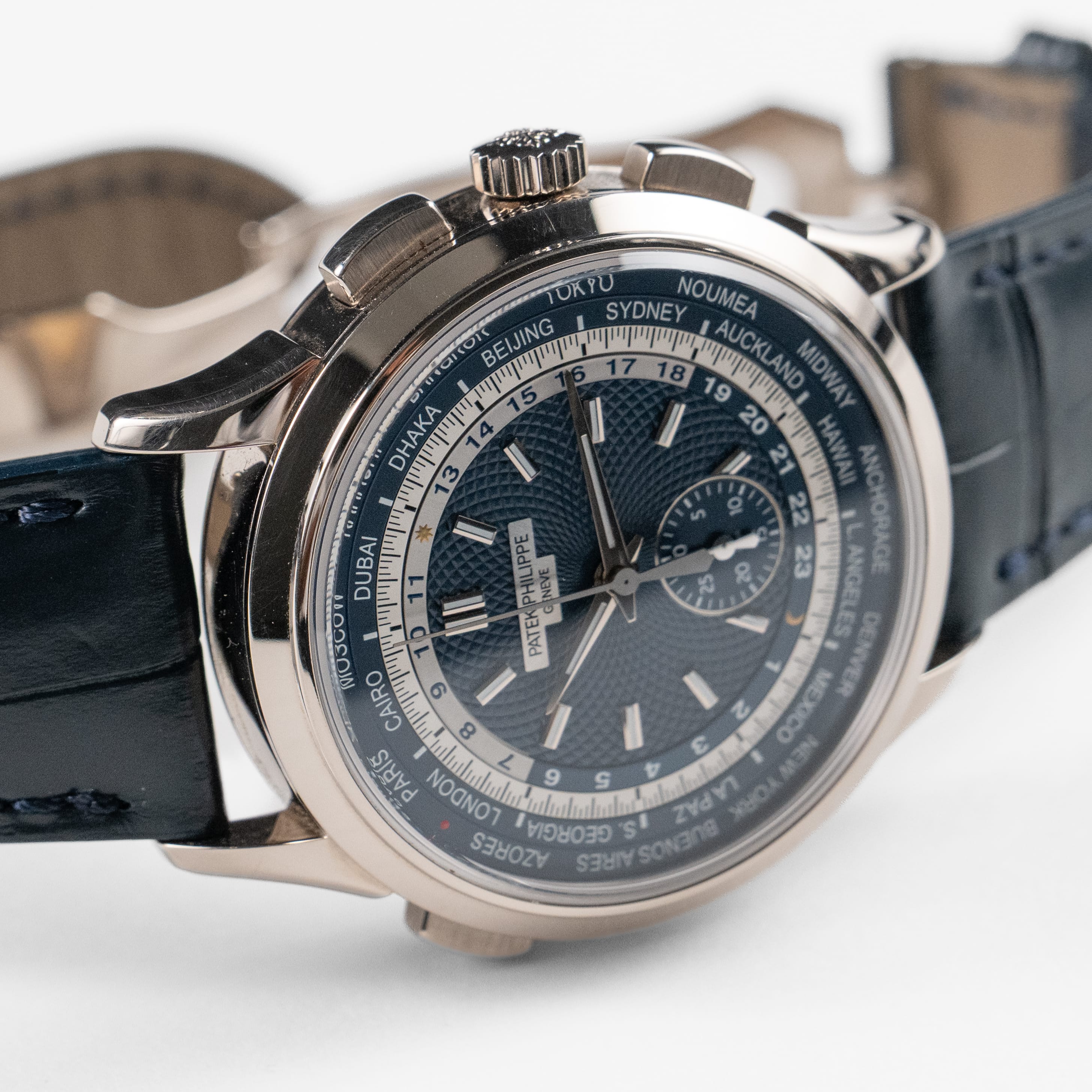 Patek Philippe Complications 5930G-010 World Time Flyback Chronograph White Gold Blue Dial (2021)