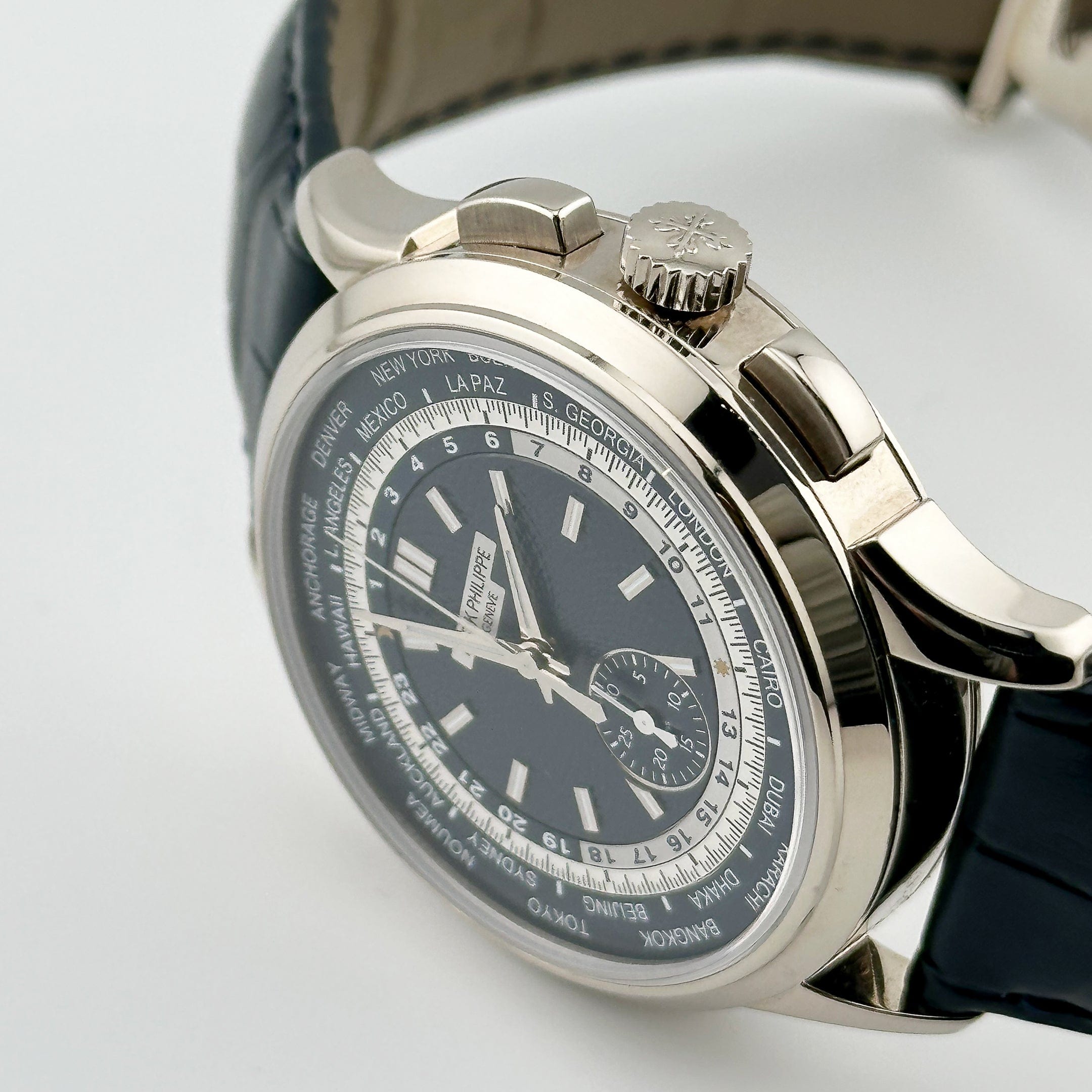 Patek Philippe Complications 5930G-010 World Time Flyback Chronograph White Gold Blue Dial (2022)