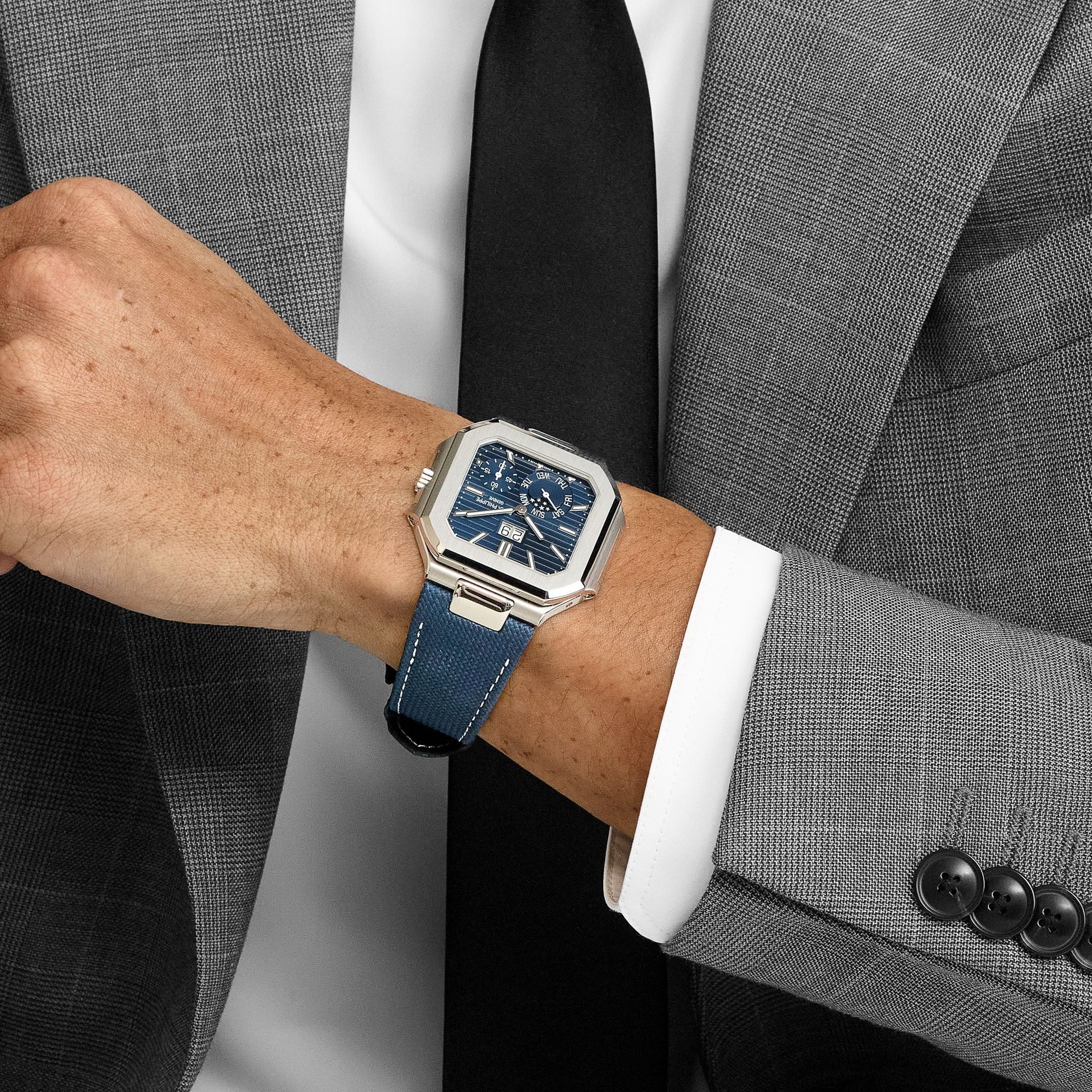 Patek Philippe Cubitus 5822P-001 Platinum Blue Dial Moon Phase (2024)