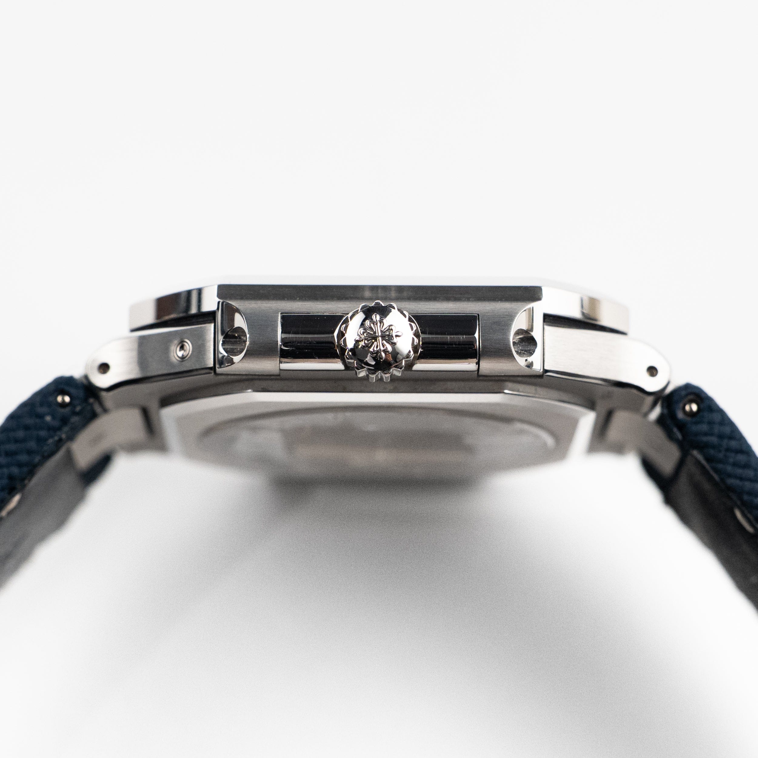 Patek Philippe Cubitus 5822P-001 Platinum Blue Dial Moon Phase (2024)