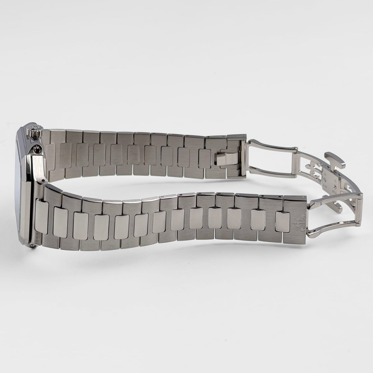 Patek Philippe Cubitus 7128/1G-001 White Gold Blue Dial (2026)