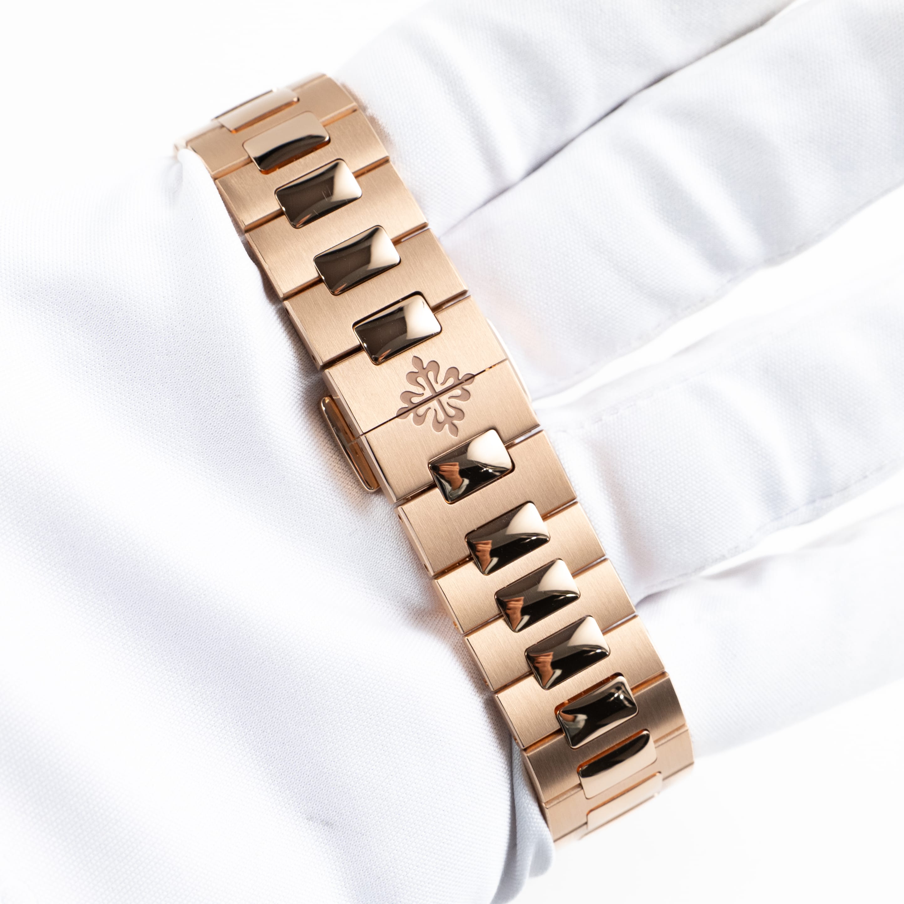 Patek Philippe Cubitus 7128/1R-001 Rose Gold Brown Dial (2026)