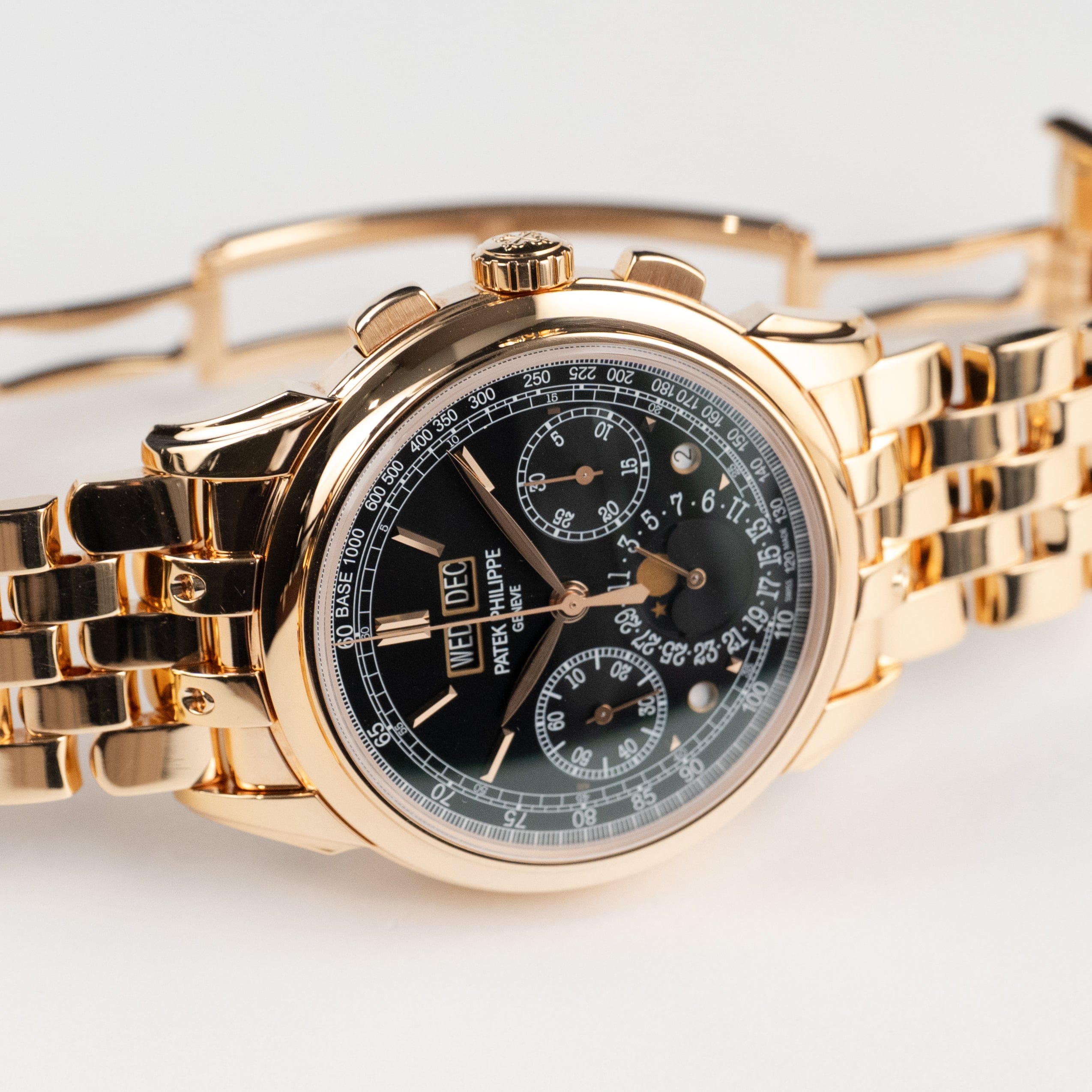 Patek Philippe Grand Complications 5270/1R-001 Chronograph Perpetual Calendar Rose Gold Black Dial (2021)