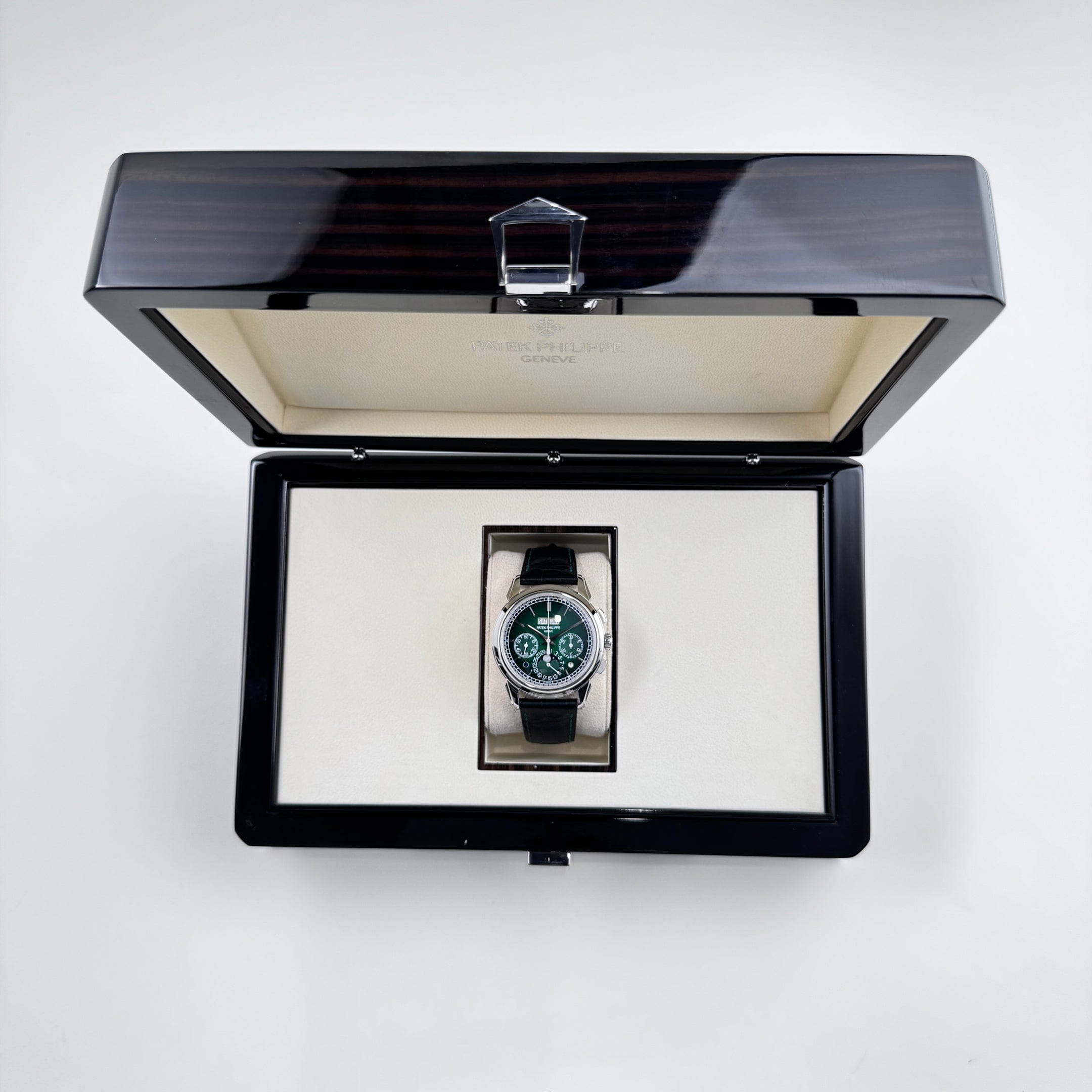Patek Philippe Grand Complications 5270P-014 Perpetual Calendar Chronograph Platinum Green Dial (2023)