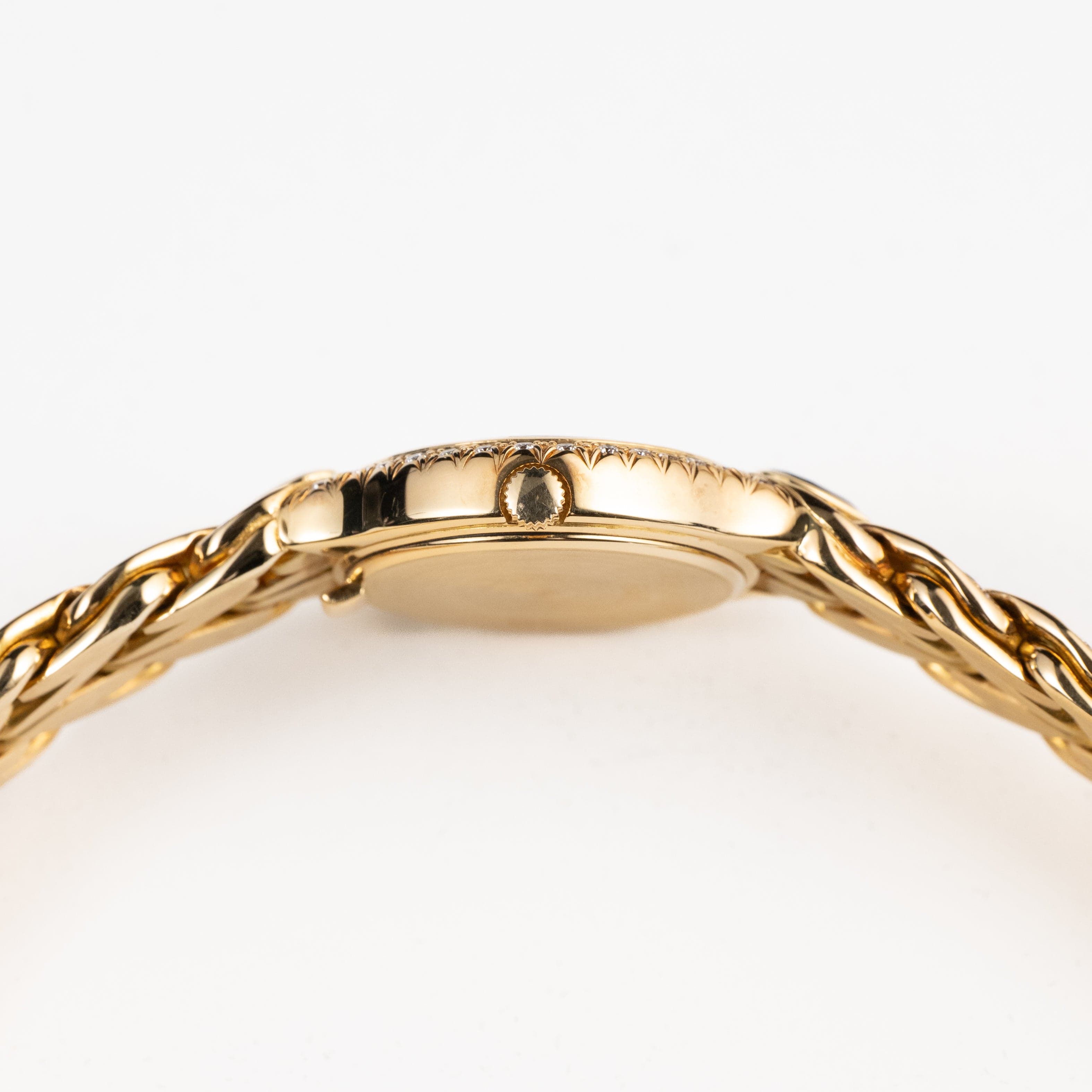 Patek Philippe La Flamme 4818/11 'Ladies' Yellow Gold Diamonds Blue Sapphires Quartz