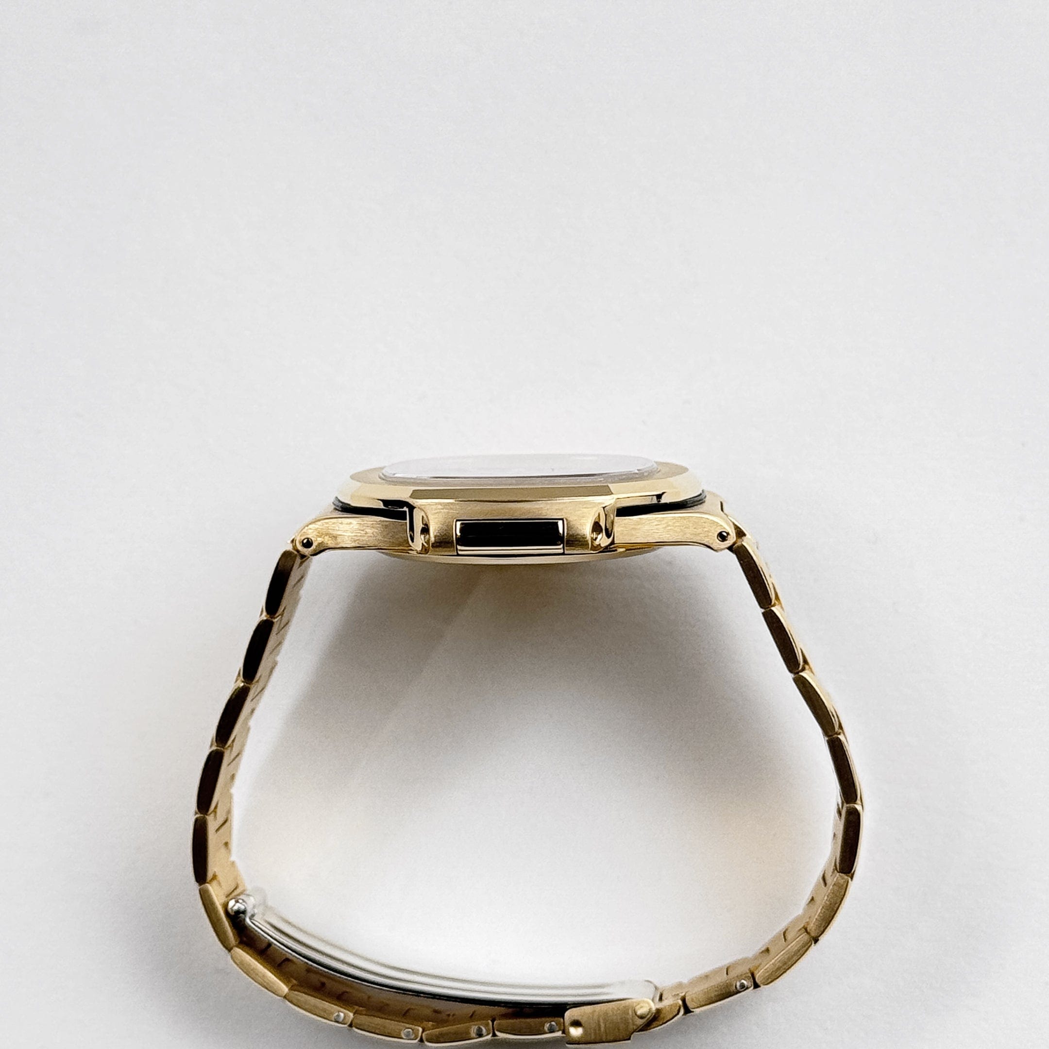 Patek Philippe Nautilus 3800/1 Yellow Gold Blue Dial (1983)