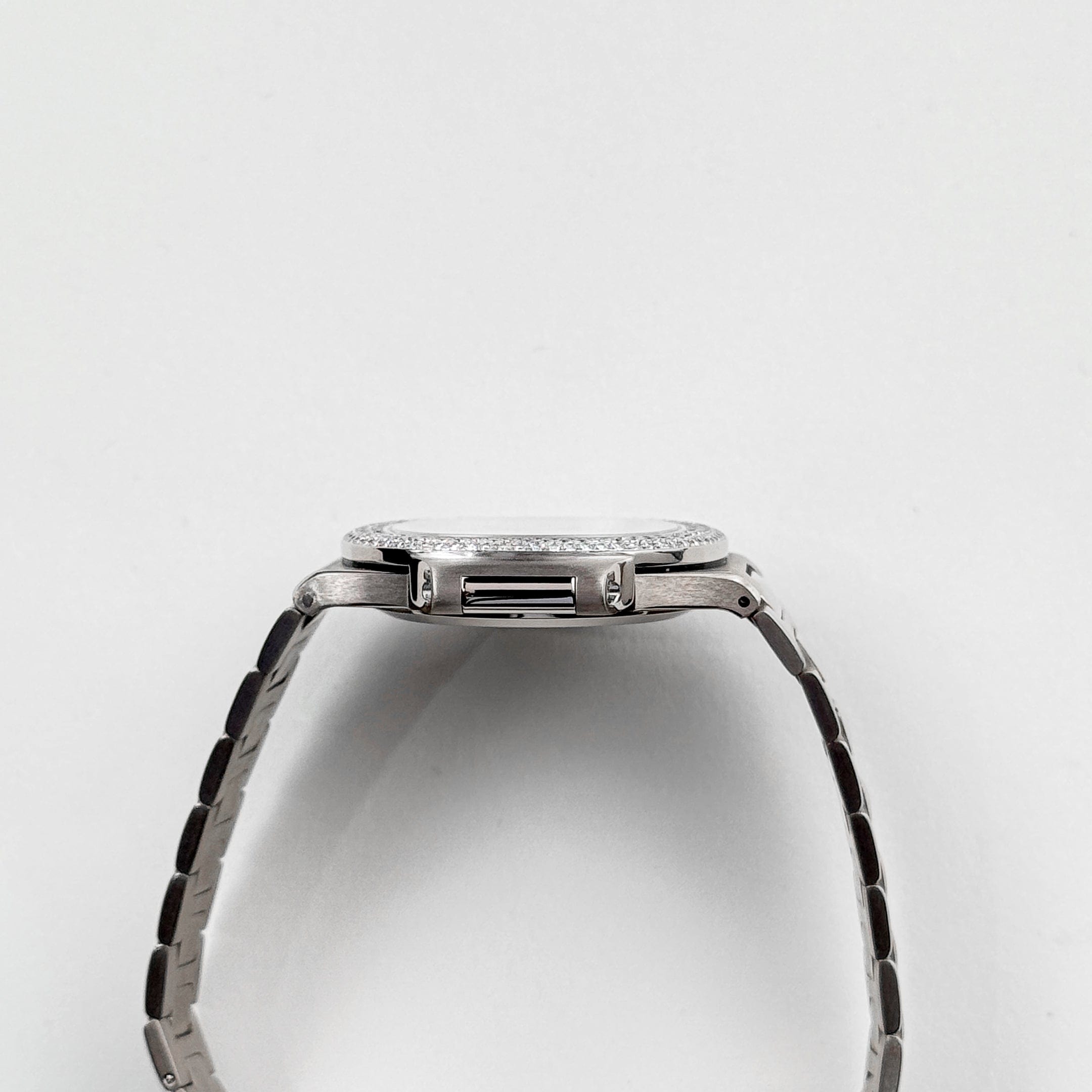 Patek Philippe Nautilus 3800/4G-001 White Gold White Dial Diamond Set (2004)