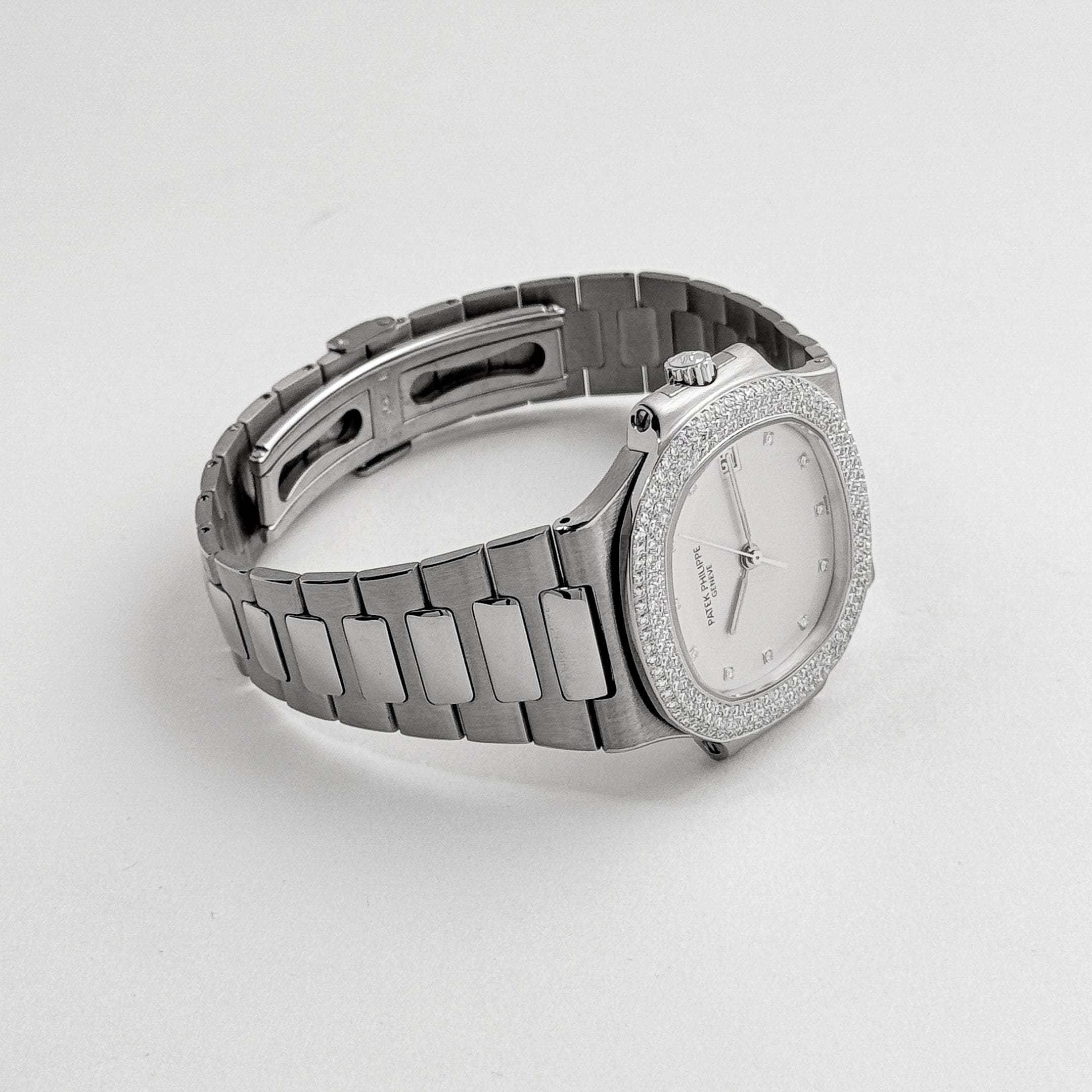 Patek Philippe Nautilus 3800/4G-001 White Gold White Dial Diamond Set (2004)