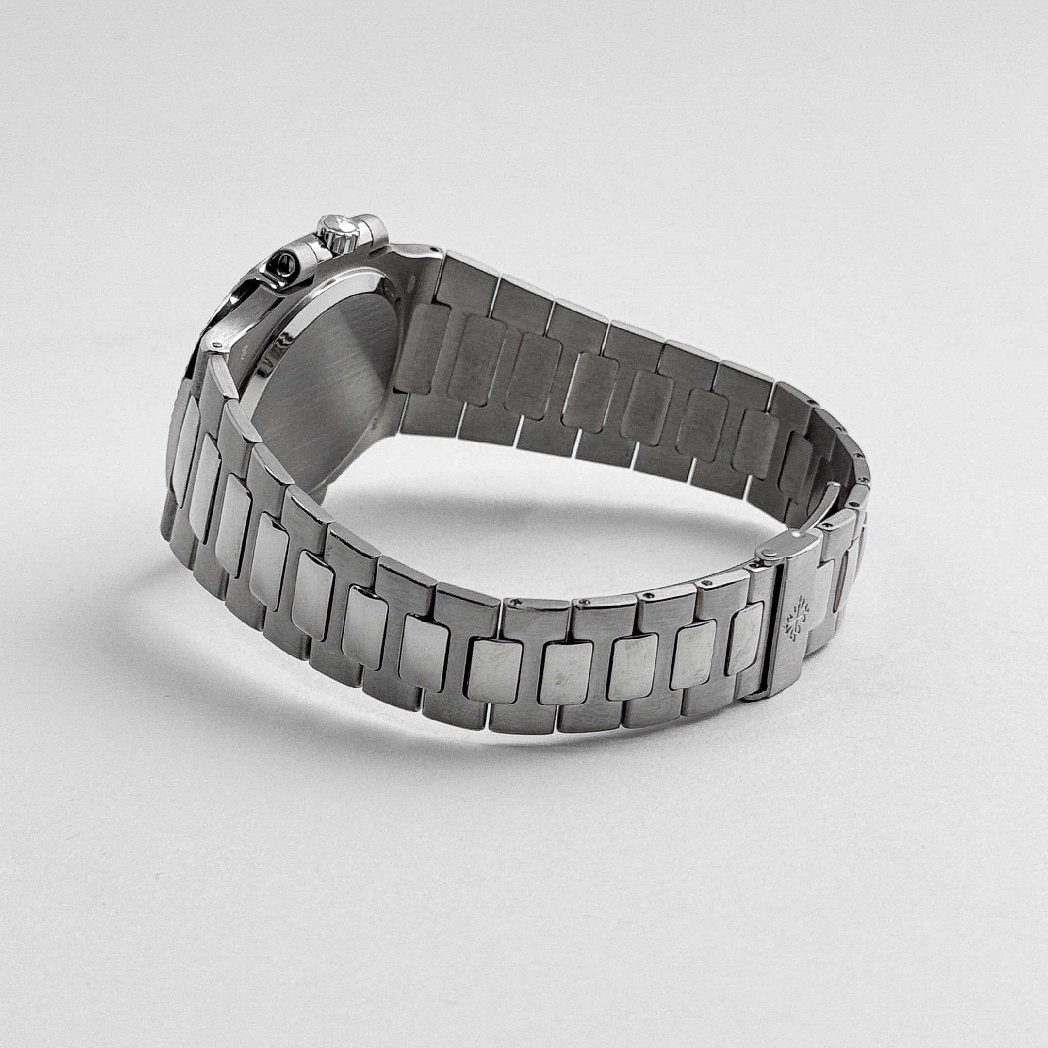 Patek Philippe Nautilus 3800/4G-001 White Gold White Dial Diamond Set (2004)