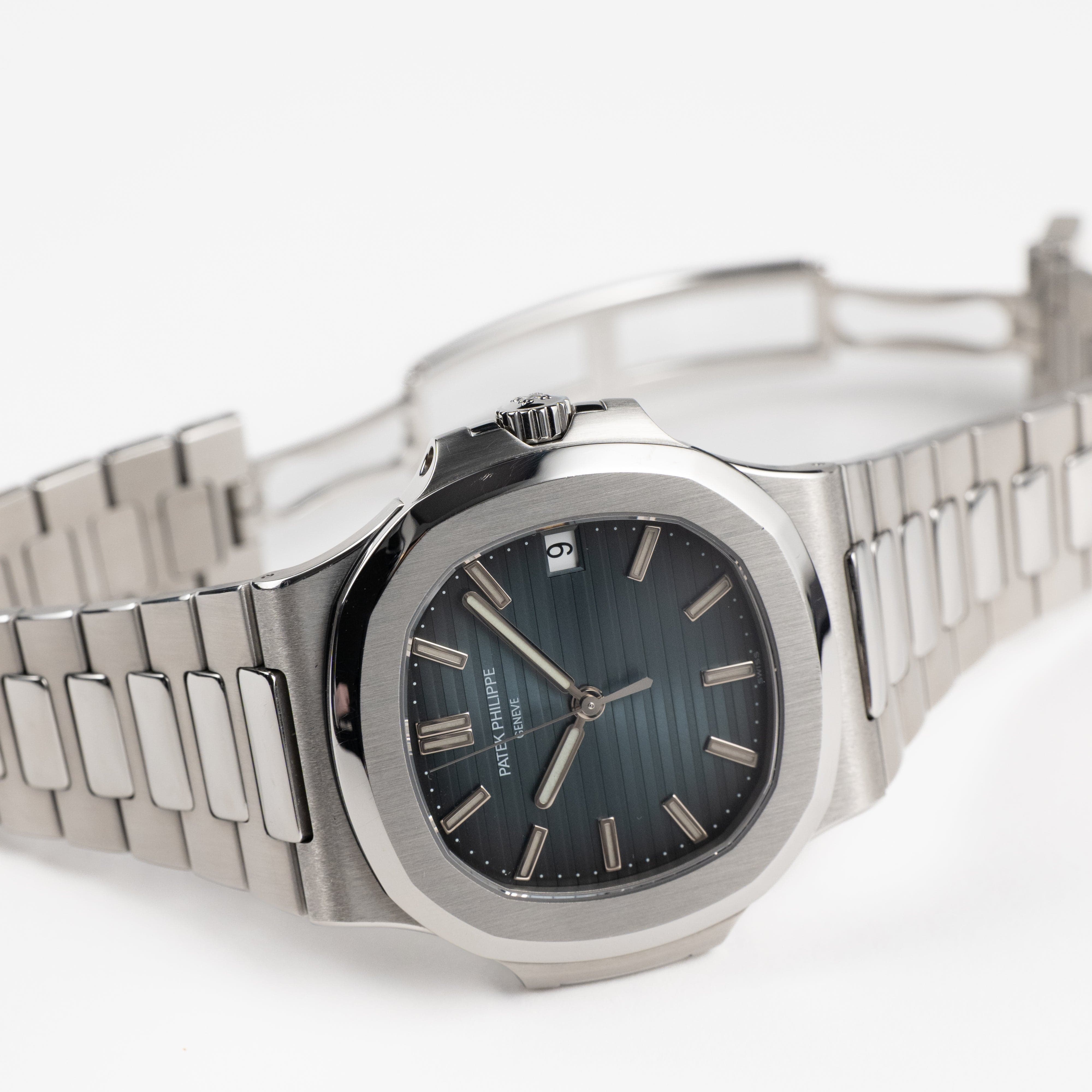 Patek Philippe Nautilus 5711/1A-010 Stainless Steel Blue Dial (2011)