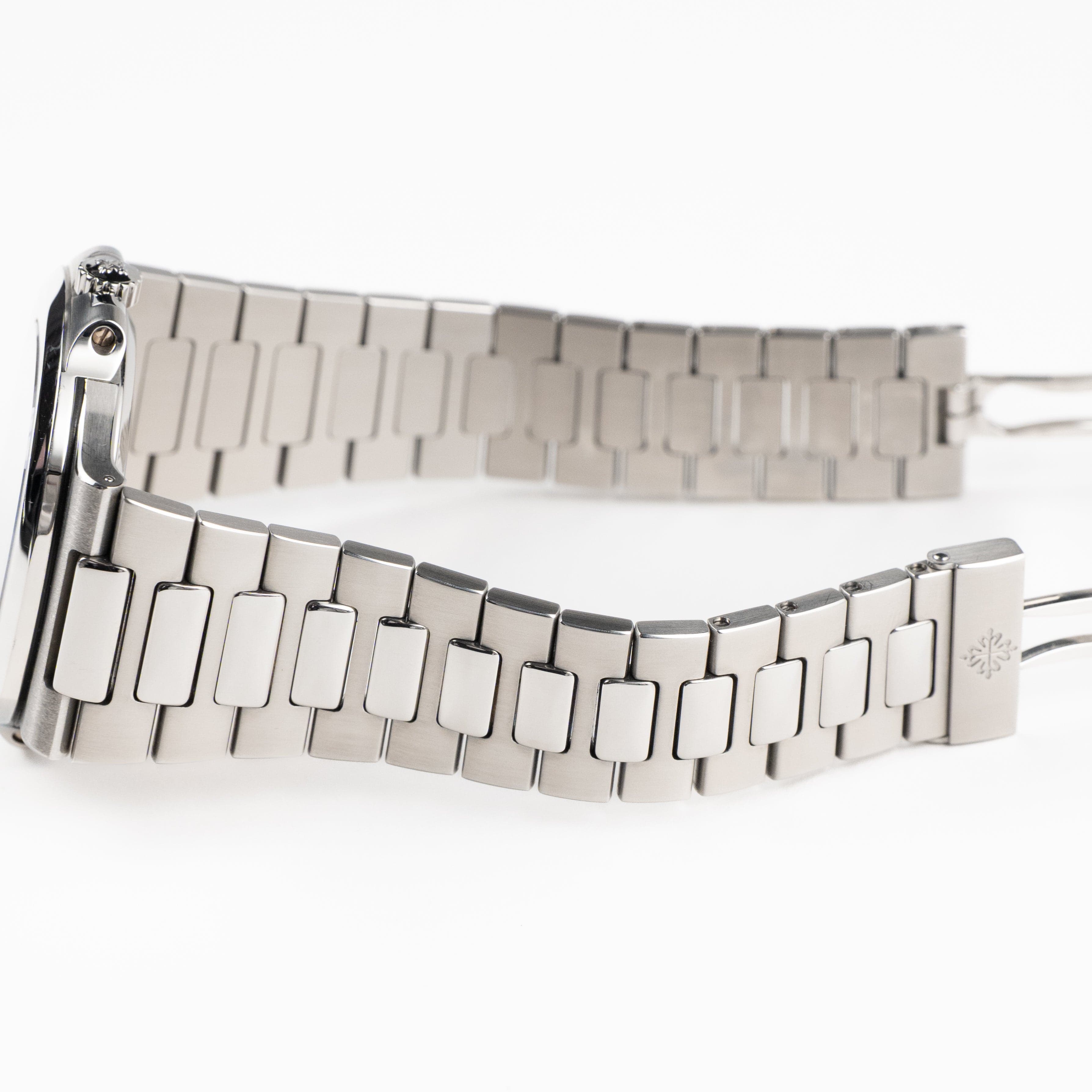 Patek Philippe Nautilus 5711/1A-010 Stainless Steel Blue Dial (2011)