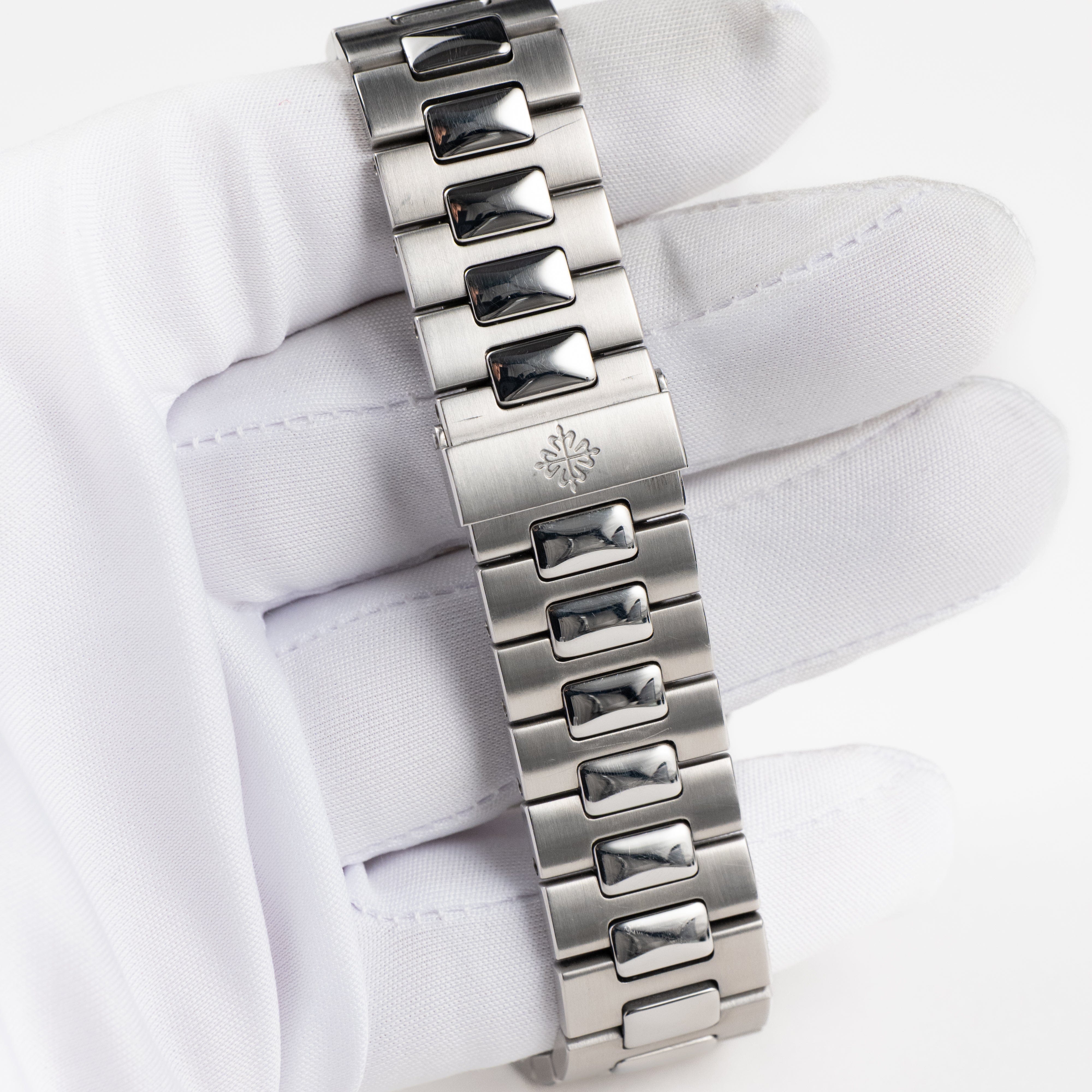 Patek Philippe Nautilus 5711/1A-010 Stainless Steel Blue Dial (2011)