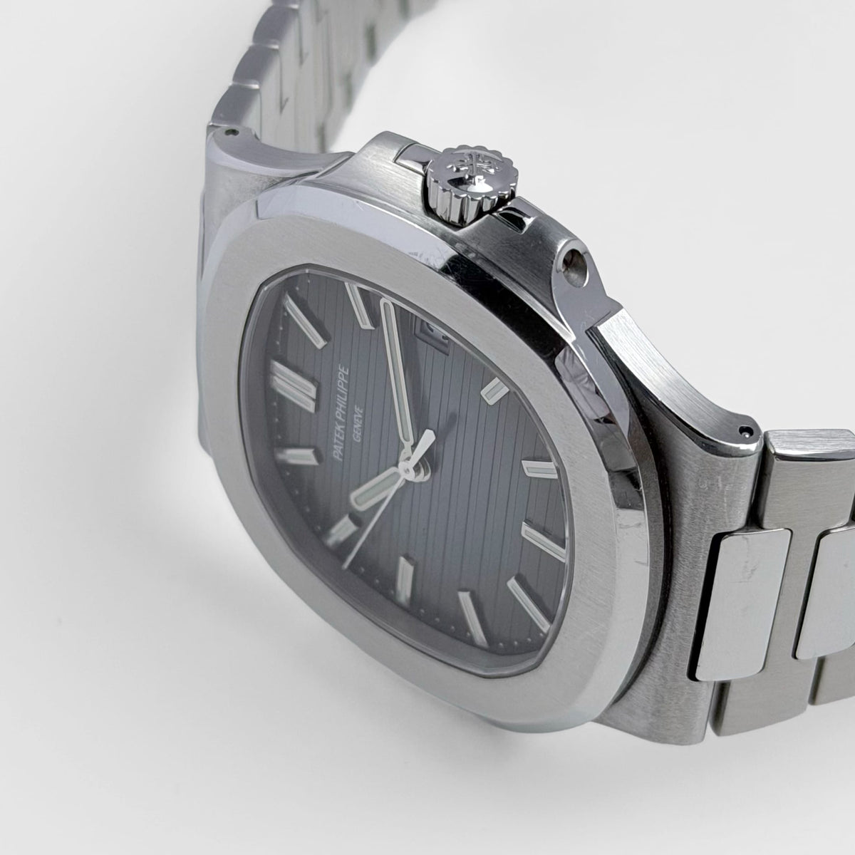Patek Philippe Nautilus 5711/1A-010 Stainless Steel Blue Dial (2017)