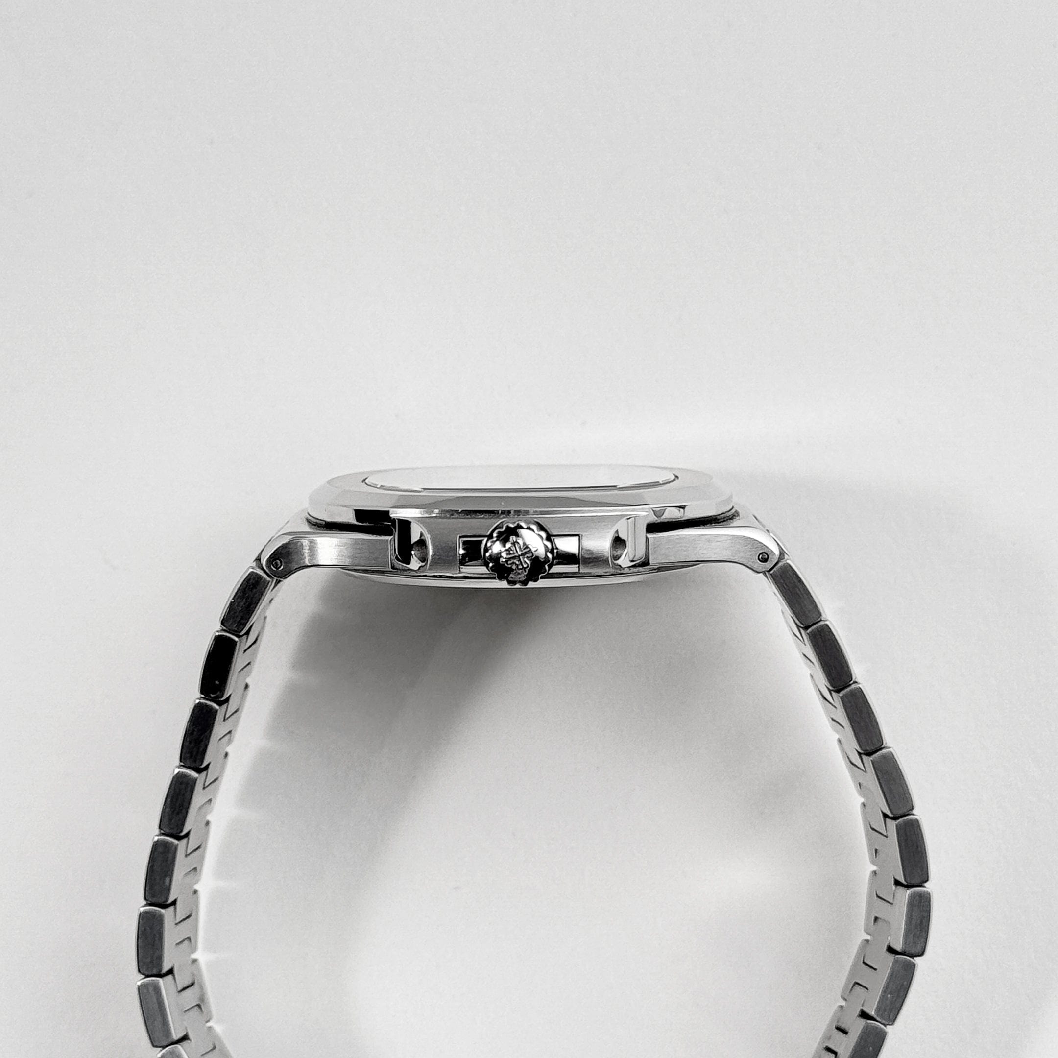 Patek Philippe Nautilus 5711/1A-011 Stainless Steel White Dial (2018)