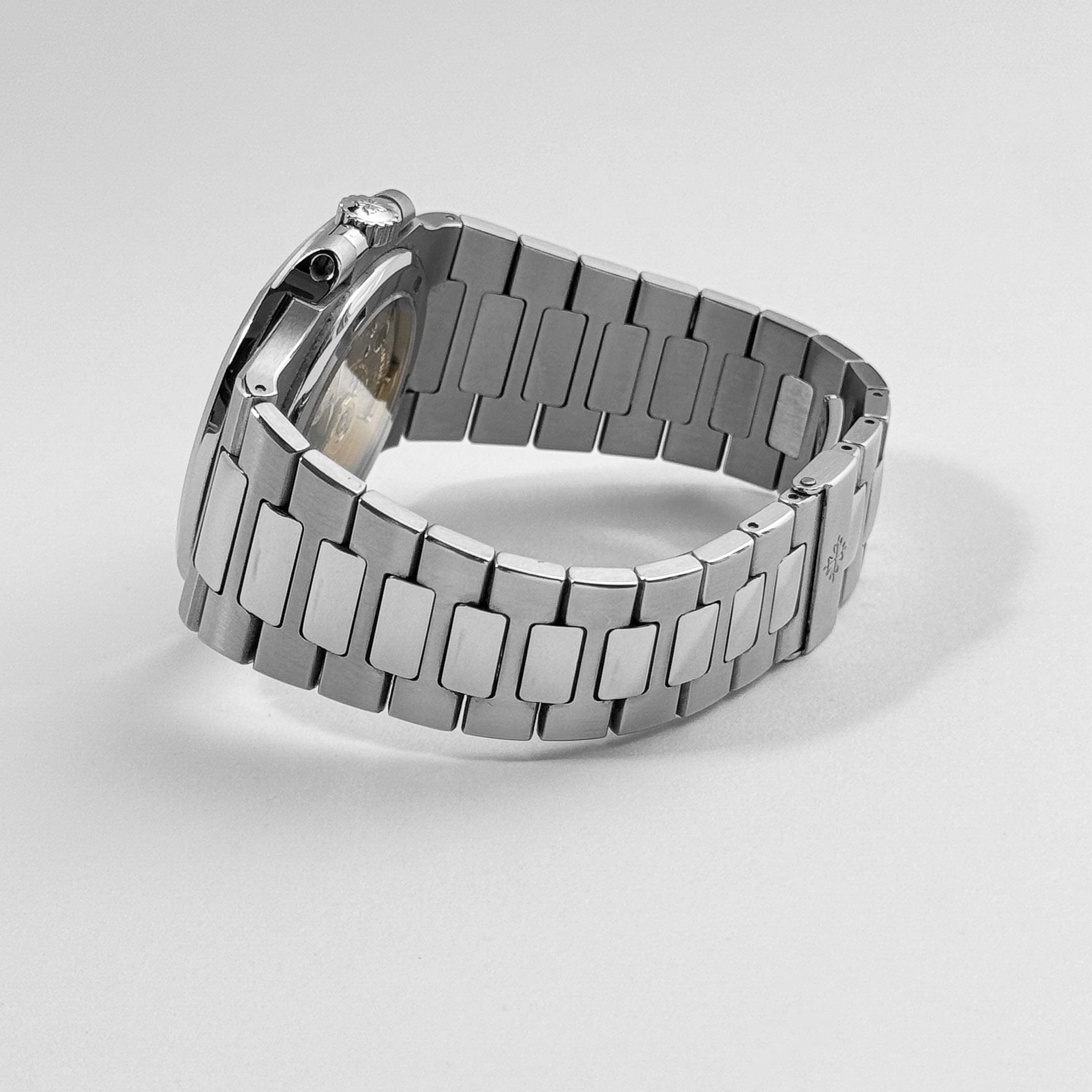 Patek Philippe Nautilus 5711/1A-011 Stainless Steel White Dial (2018)