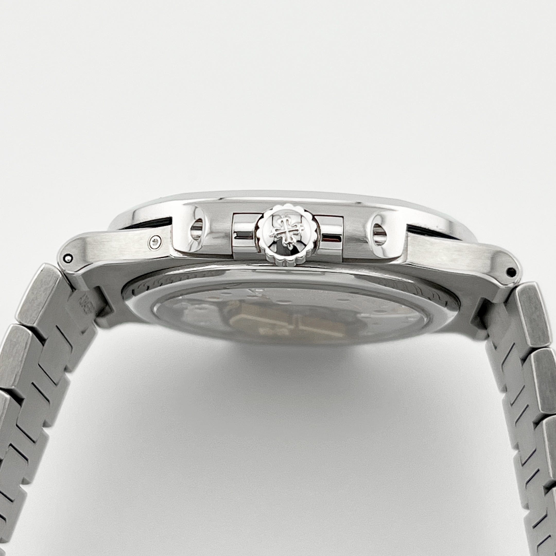 Patek Philippe Nautilus 5712/1A-001 Moon Phases Stainless Steel Blue Dial (2017)