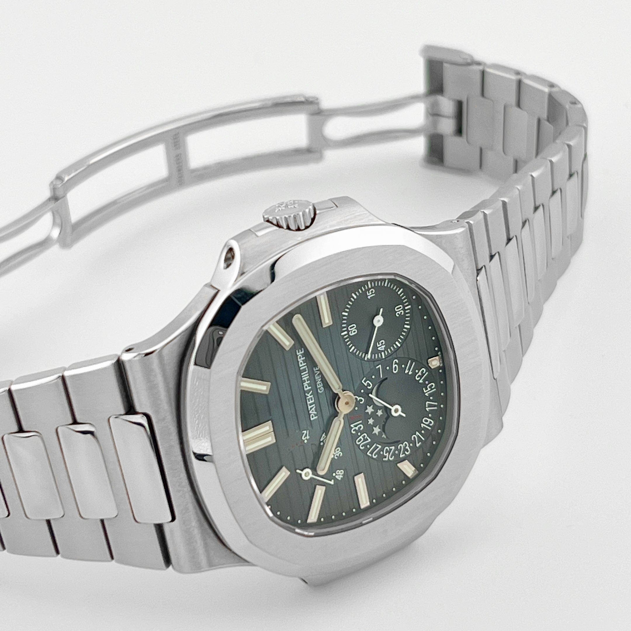 Patek Philippe Nautilus 5712/1A-001 Moon Phases Stainless Steel Blue Dial (2017)