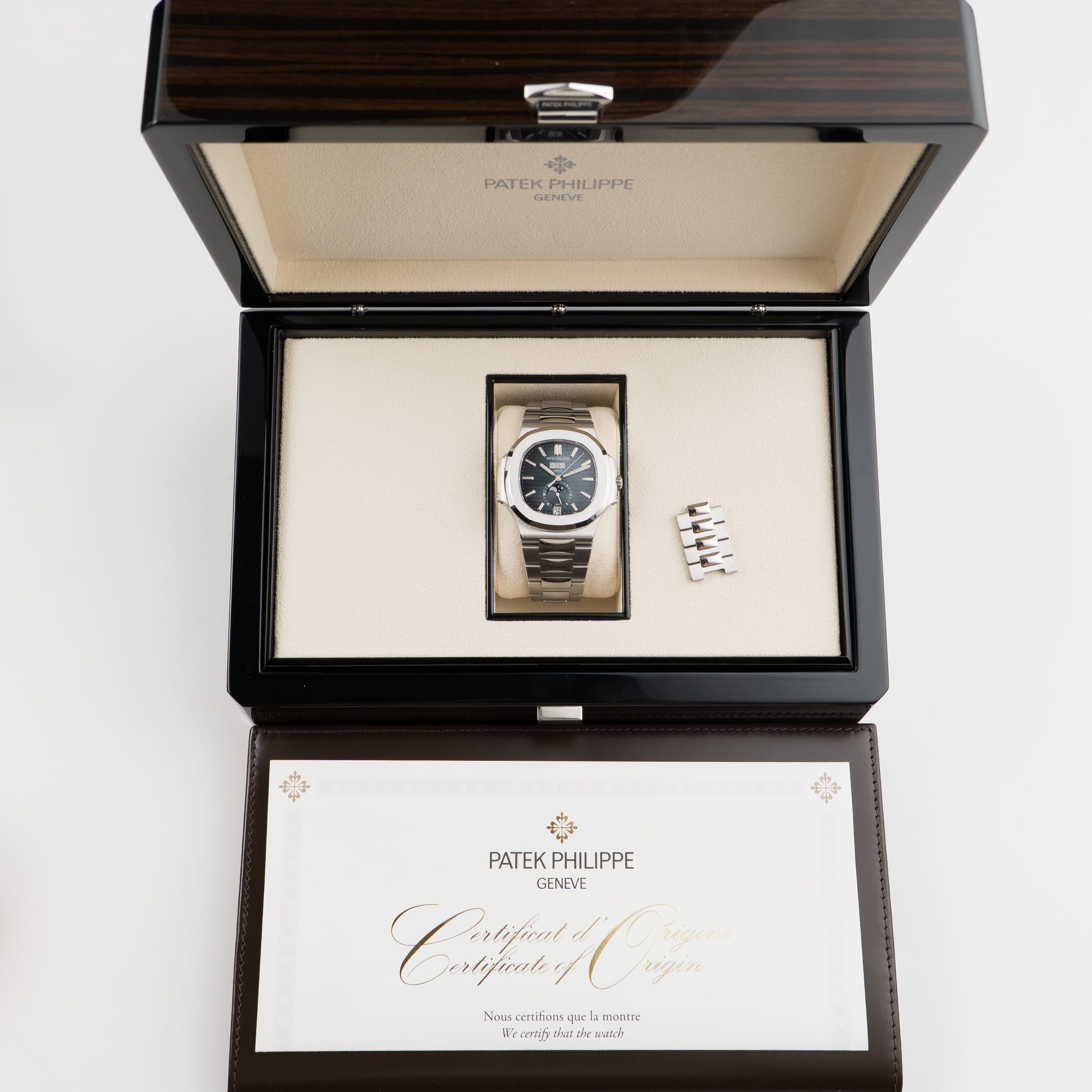 Patek Philippe Nautilus 5726/1A-014 Annual Calendar Stainless Steel Blue Dial (2021)
