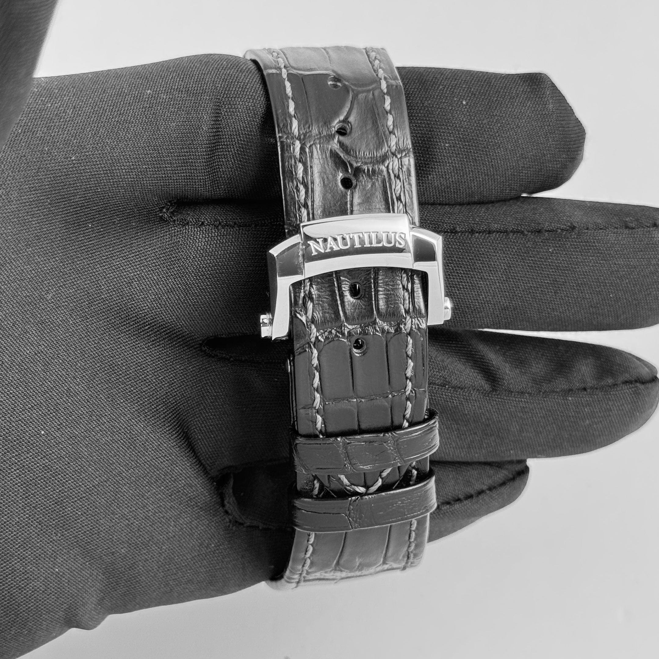 Patek Philippe Nautilus 5726A-001 Annual Calendar Moon Phases (2024)