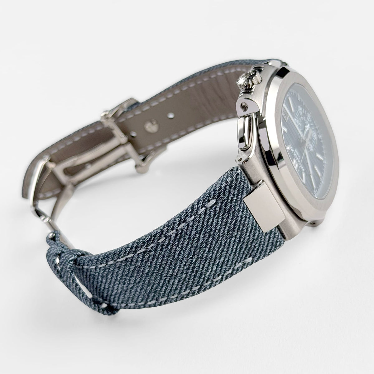 Patek Philippe Nautilus 5980/60G-001 'Denim' Flyback Chronograph White Gold Blue-Gray Dial (2024)