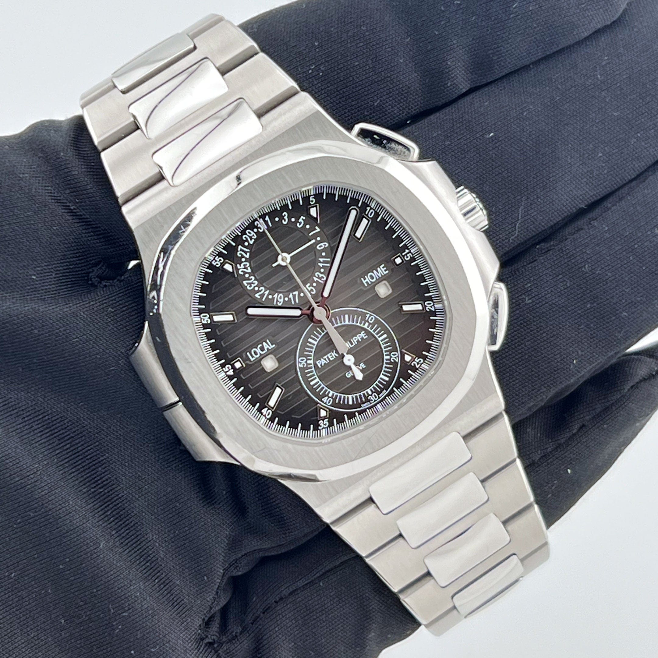 Patek Philippe Nautilus 5990/1A-001 Travel Time Chronograph (2018)