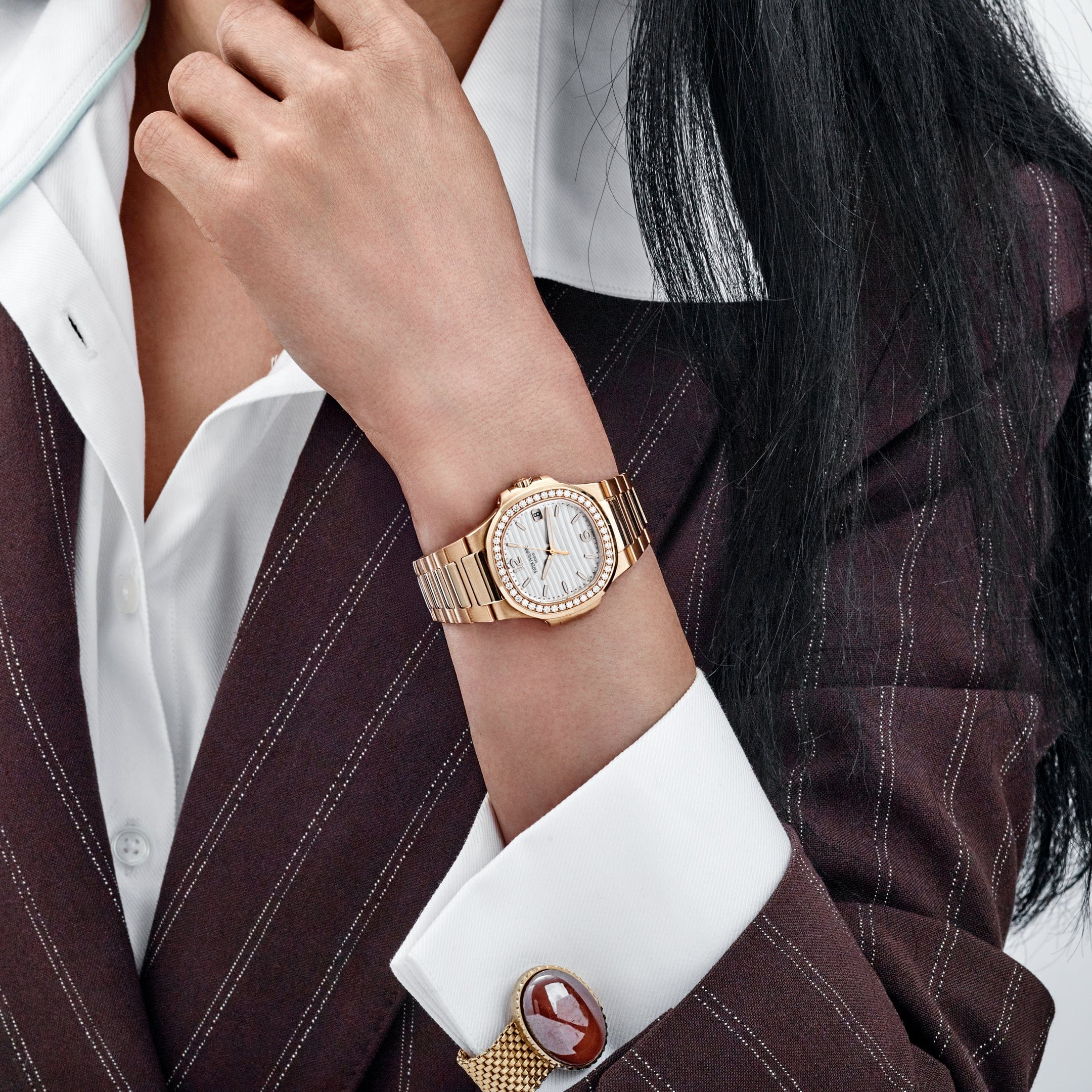 Patek Philippe Nautilus 7010/1R-011 'Ladies' Rose Gold Silver Dial Diamond Bezel Quartz (2019)