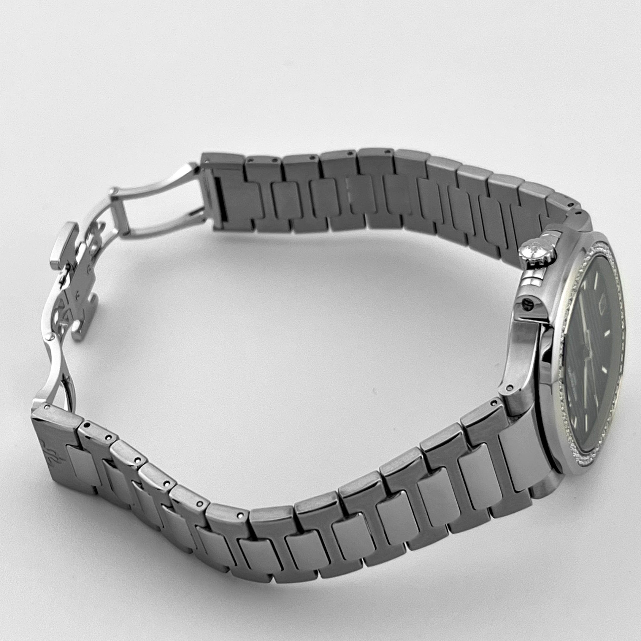 Patek Philippe Nautilus 7118/1200A-001 'Ladies' Blue Dial Diamond Bezel (2022)