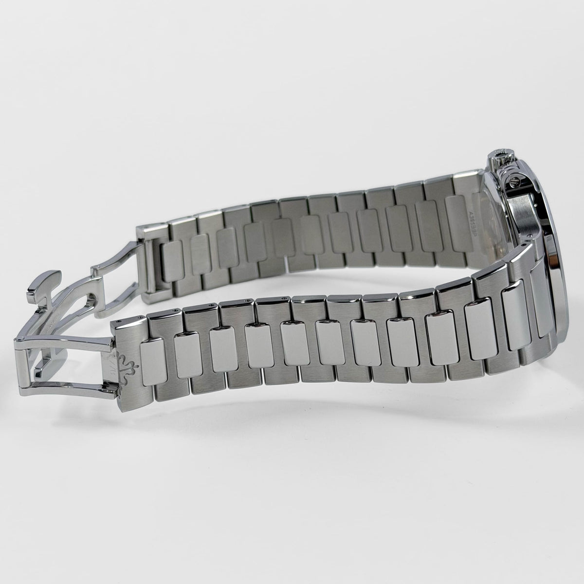 Patek Philippe Nautilus 7118/1A-001 'Ladies' Stainless Steel Blue Dial (2025)