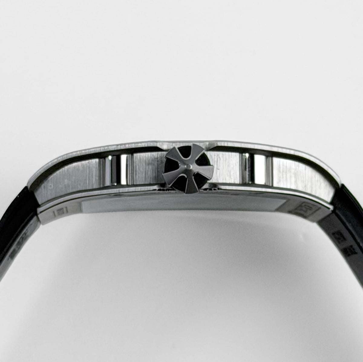 Richard Mille RM 67-01 Extra Flat Titanium (2025)