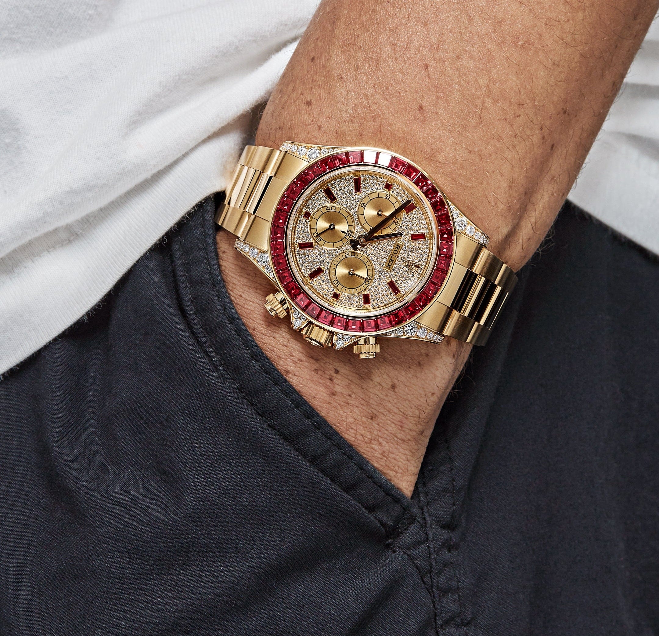 Rolex Cosmograph Daytona 126598TRU Yellow Gold Ruby Bezel Diamond Pave Dial (2024)