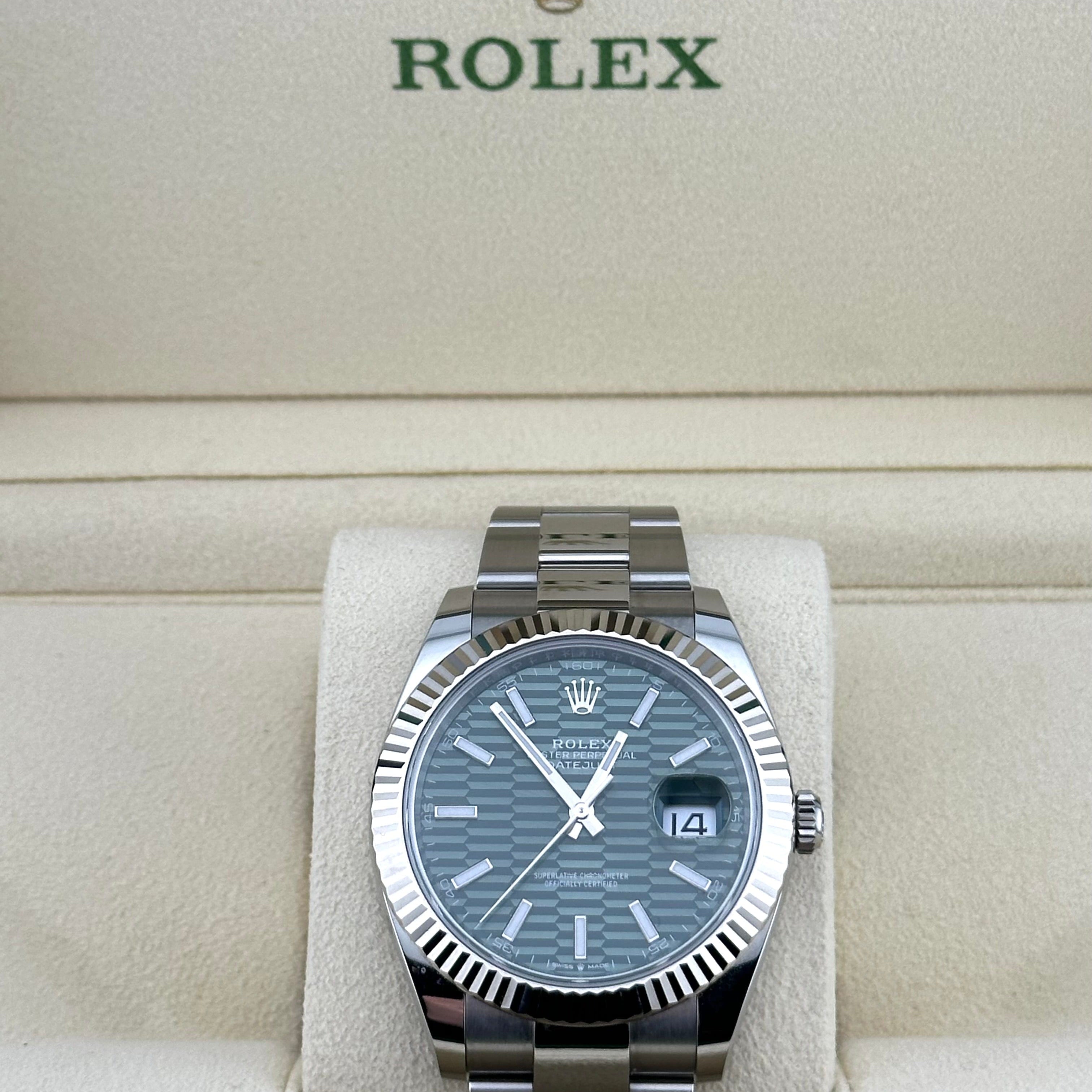 Rolex Datejust 126334 Stainless Steel Green Motif Dial Oyster