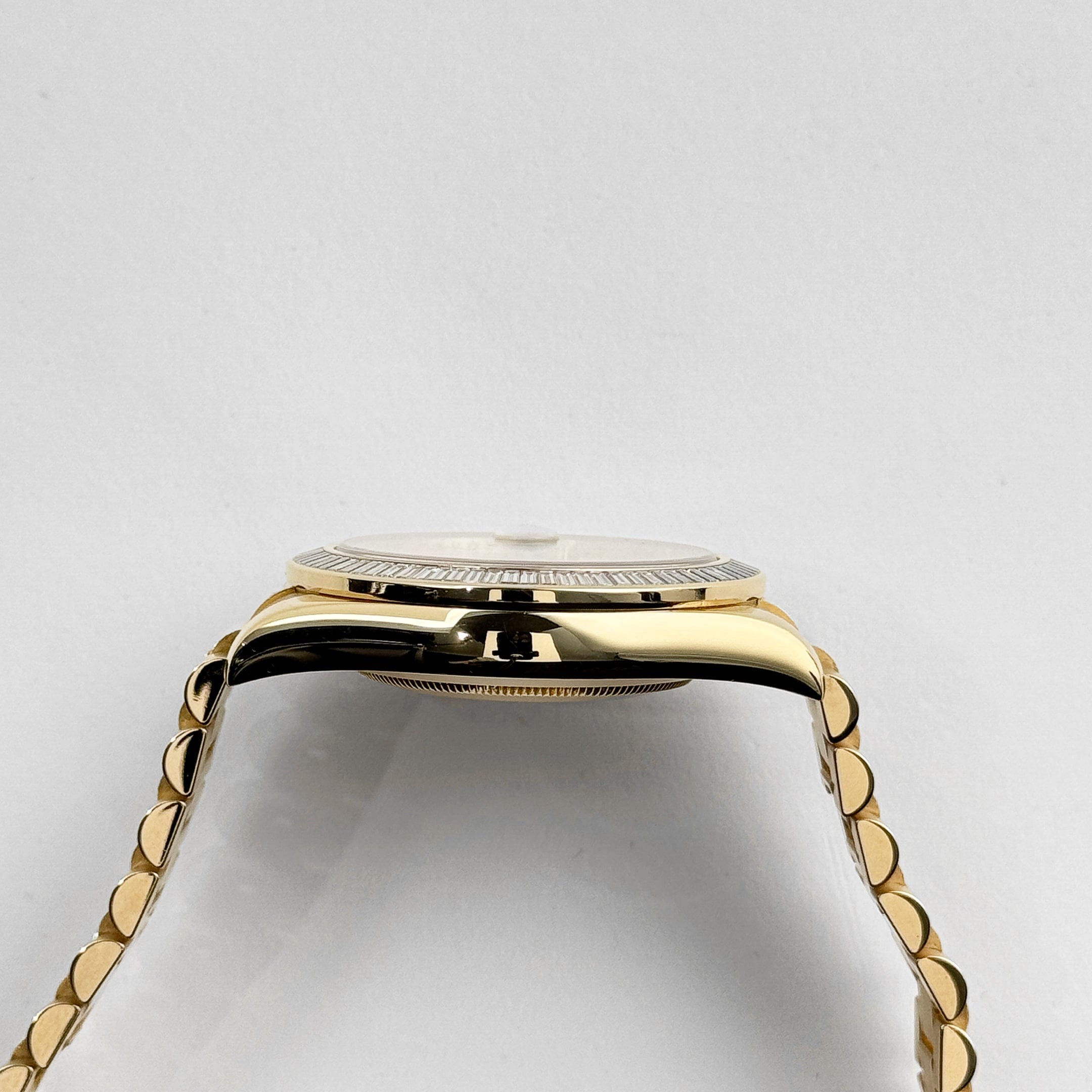 Rolex Day-Date 218398 Yellow Gold Champagne Dial Diamond Bezel (2010)