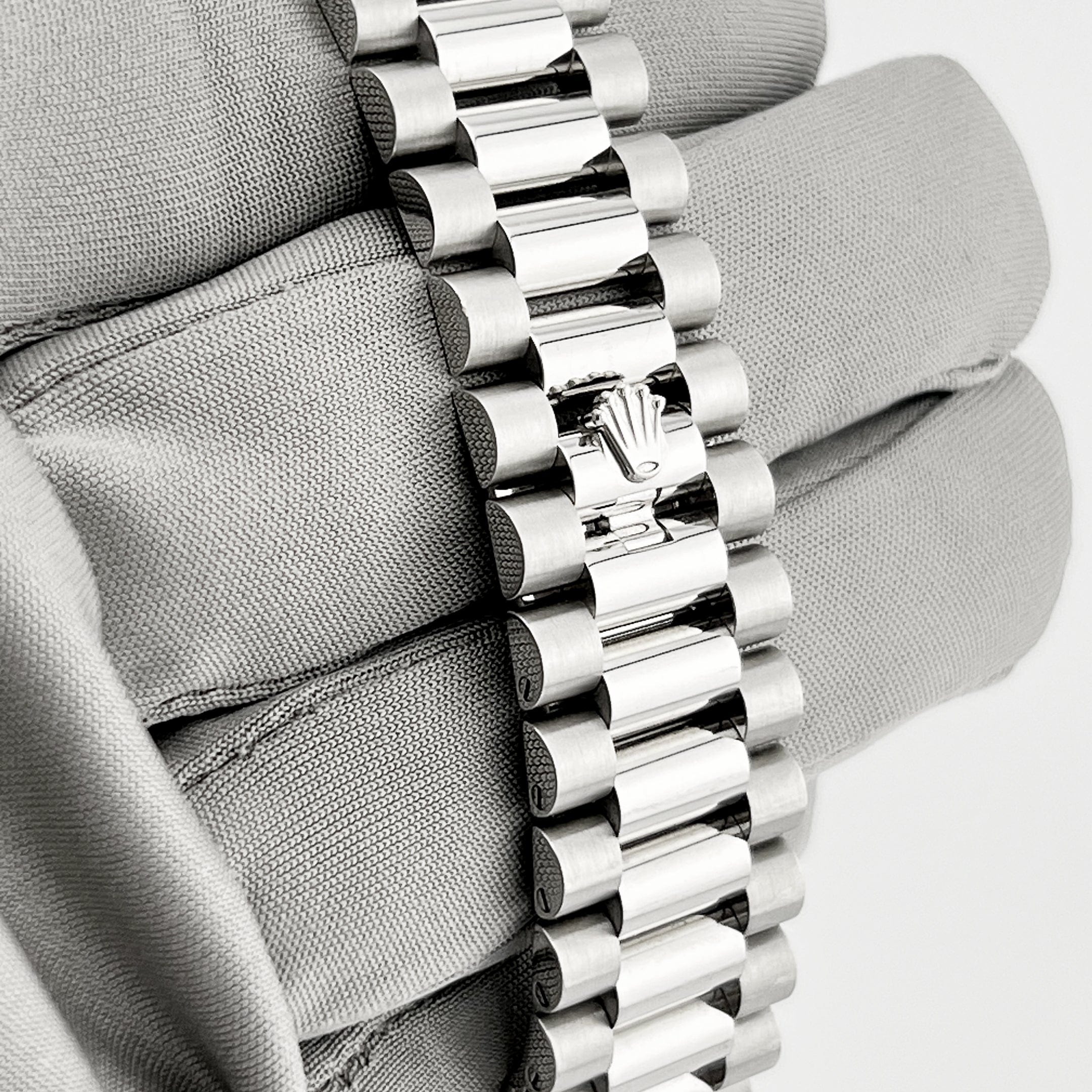 Rolex Day-Date 228236 Platinum Pavé Diamond Dial (2023)