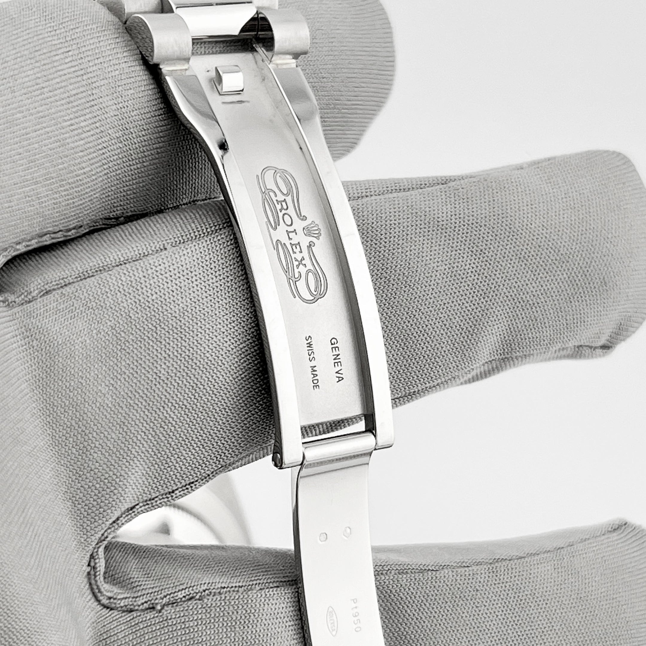 Rolex Day-Date 228236 Platinum Pavé Diamond Dial (2023)