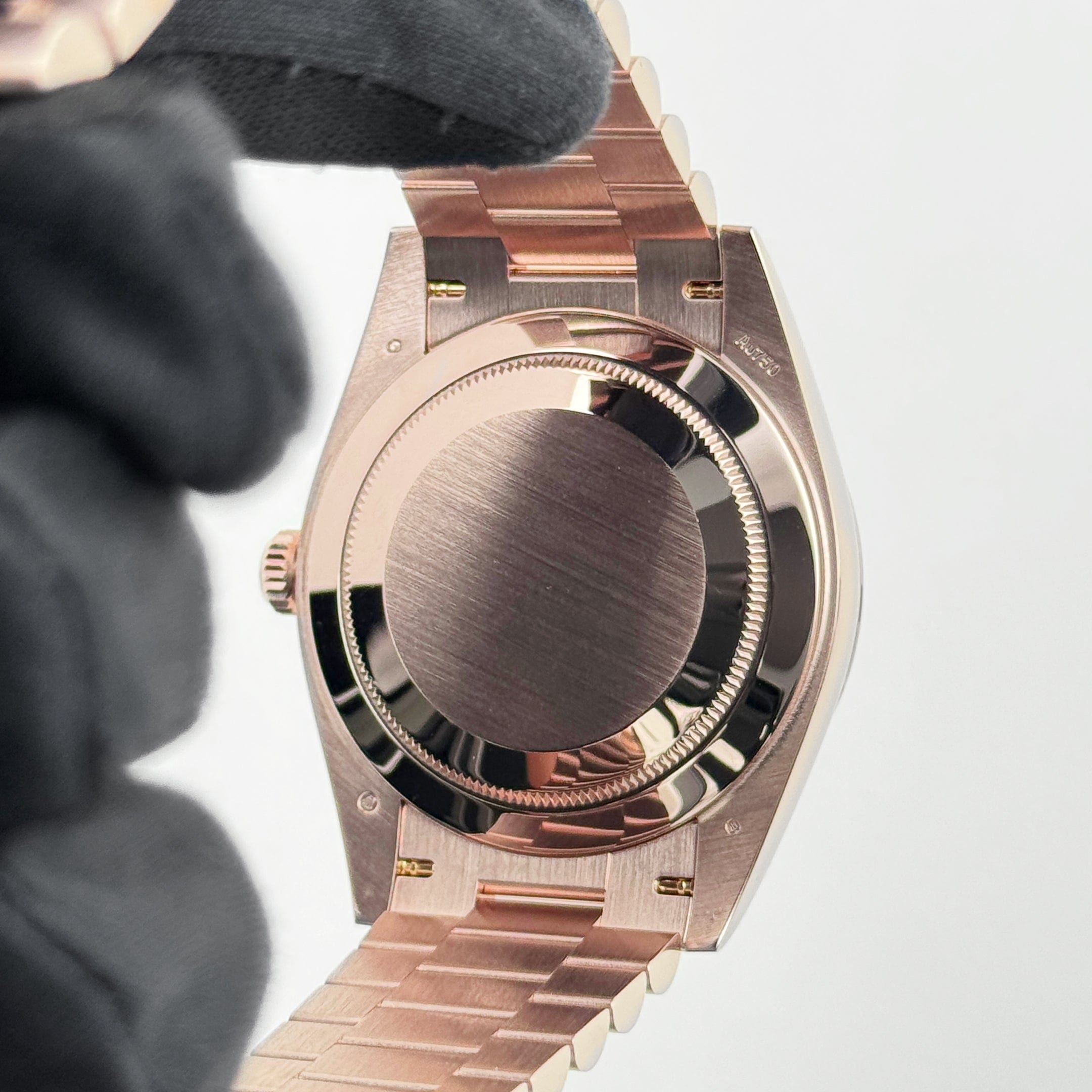 Rolex Day-Date 40 228235 Rose Gold Chocolate Roman Dial (2024)