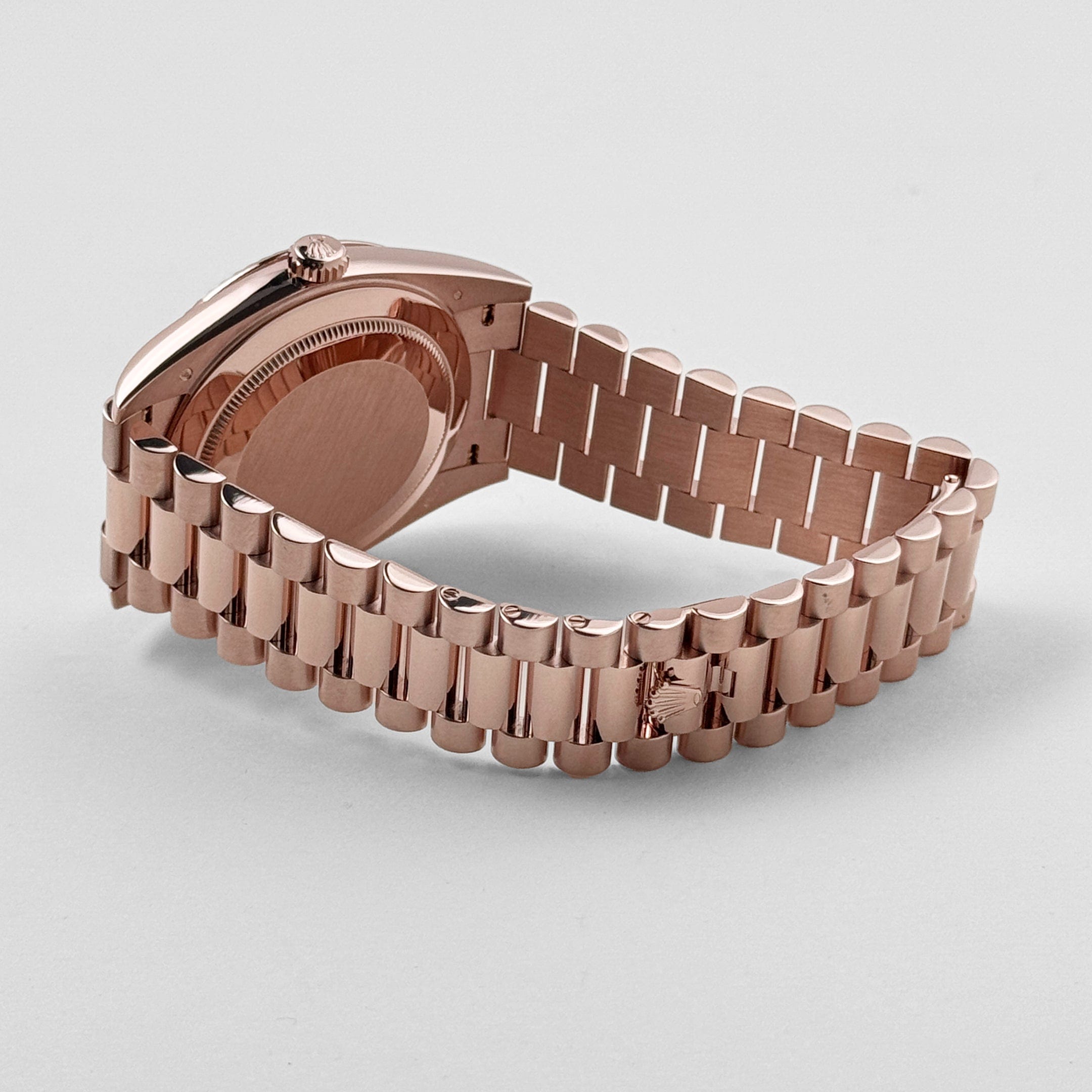 Rolex Day-Date 40 228235 Rose Gold Chocolate Roman Dial (2024)