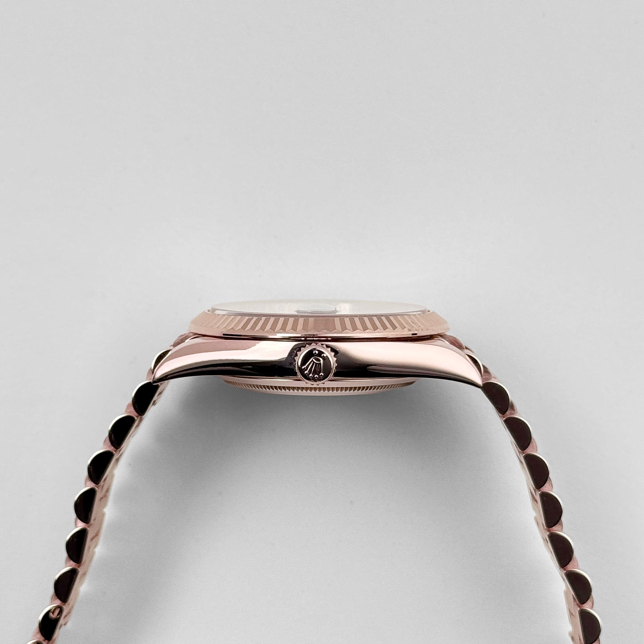 Rolex Day-Date 40 228235 Rose Gold Chocolate Roman Dial (2024)