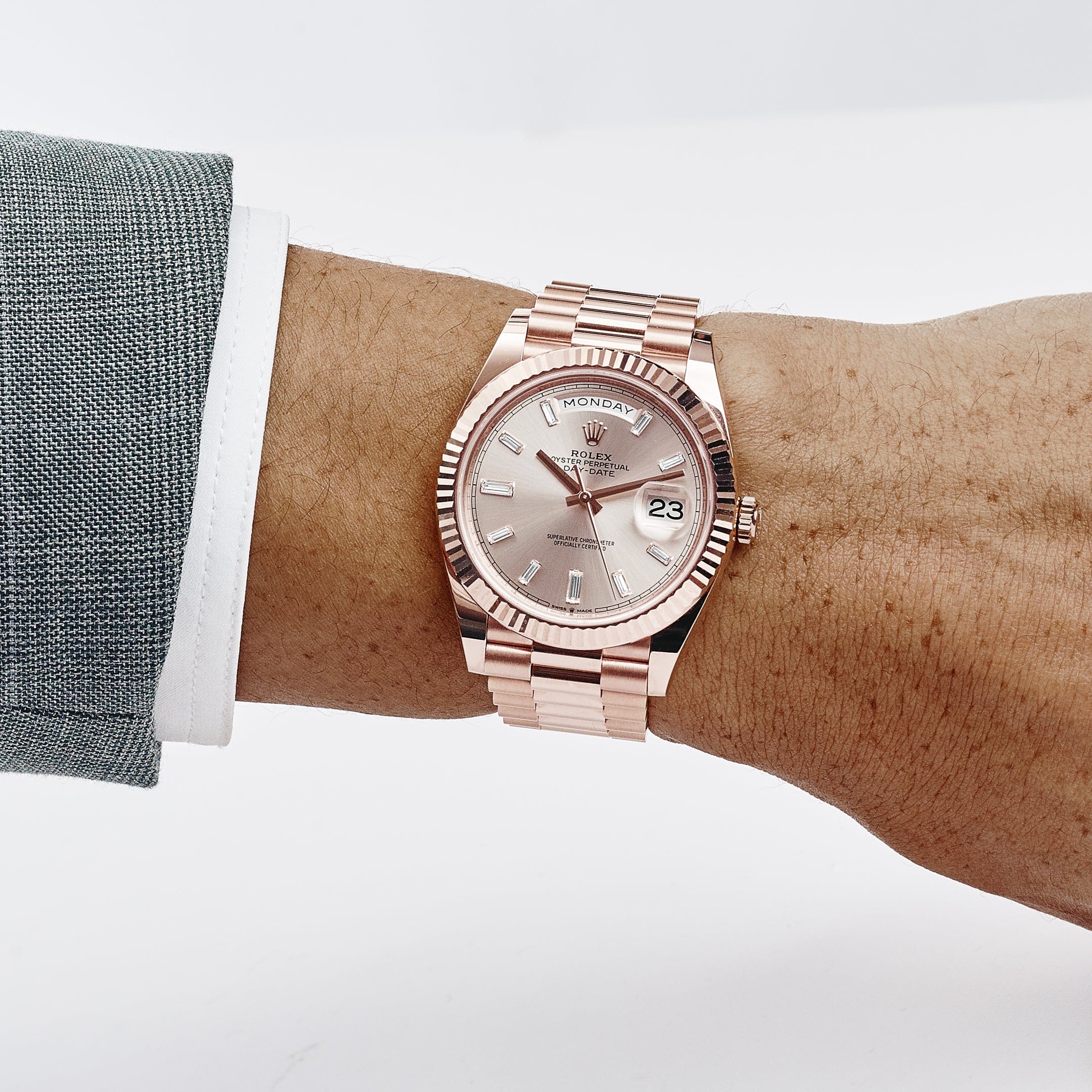 Rolex Day-Date 40 228235 Rose Gold Sundust Diamond Baguette Dial (2024)