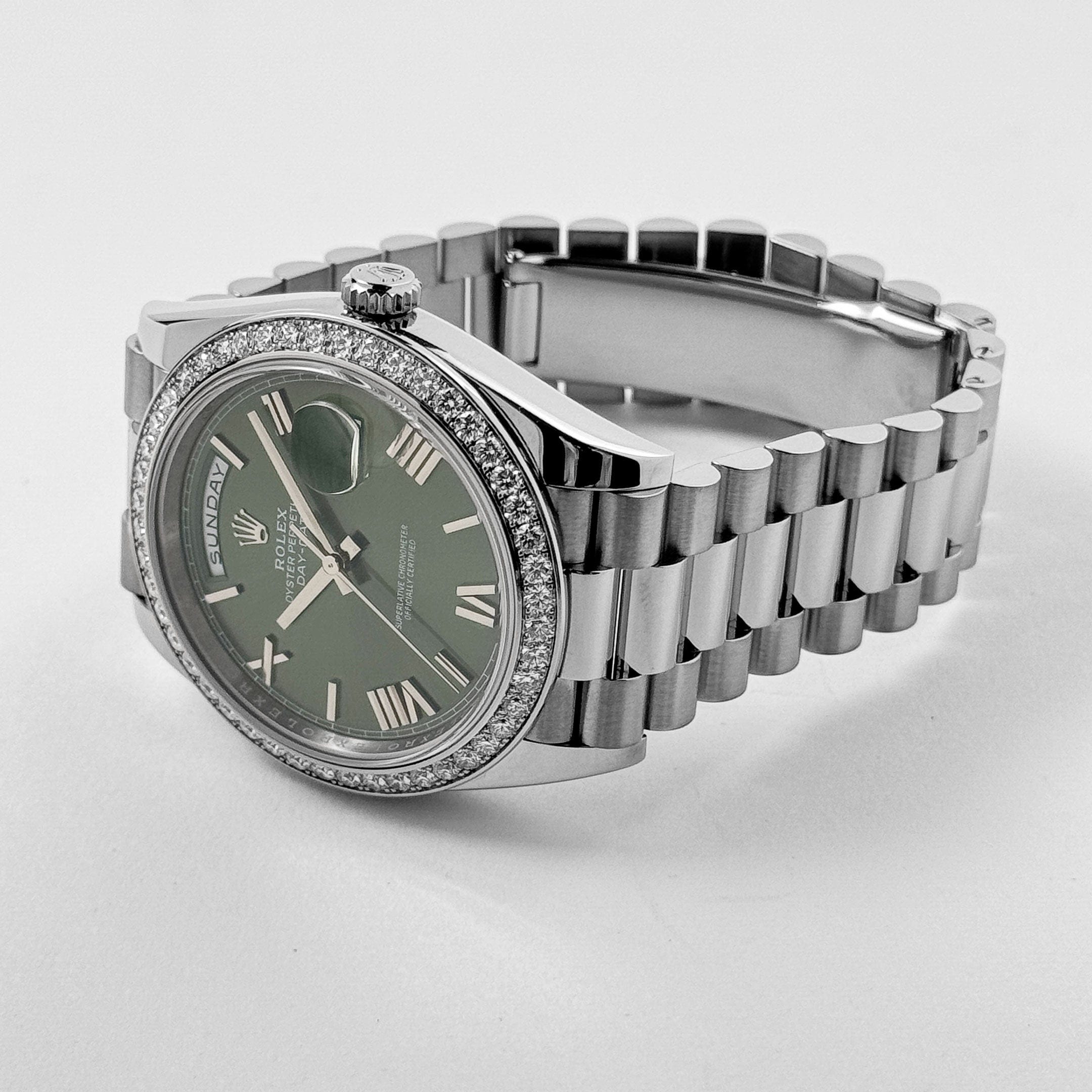 Rolex Day-Date 40 228349RBR White Gold Olive Green Dial Diamond Bezel (2021)