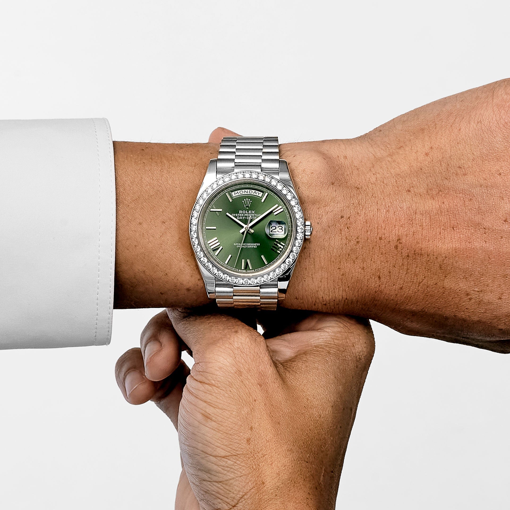Rolex Day-Date 40 228349RBR White Gold Olive Green Dial Diamond Bezel (2021)