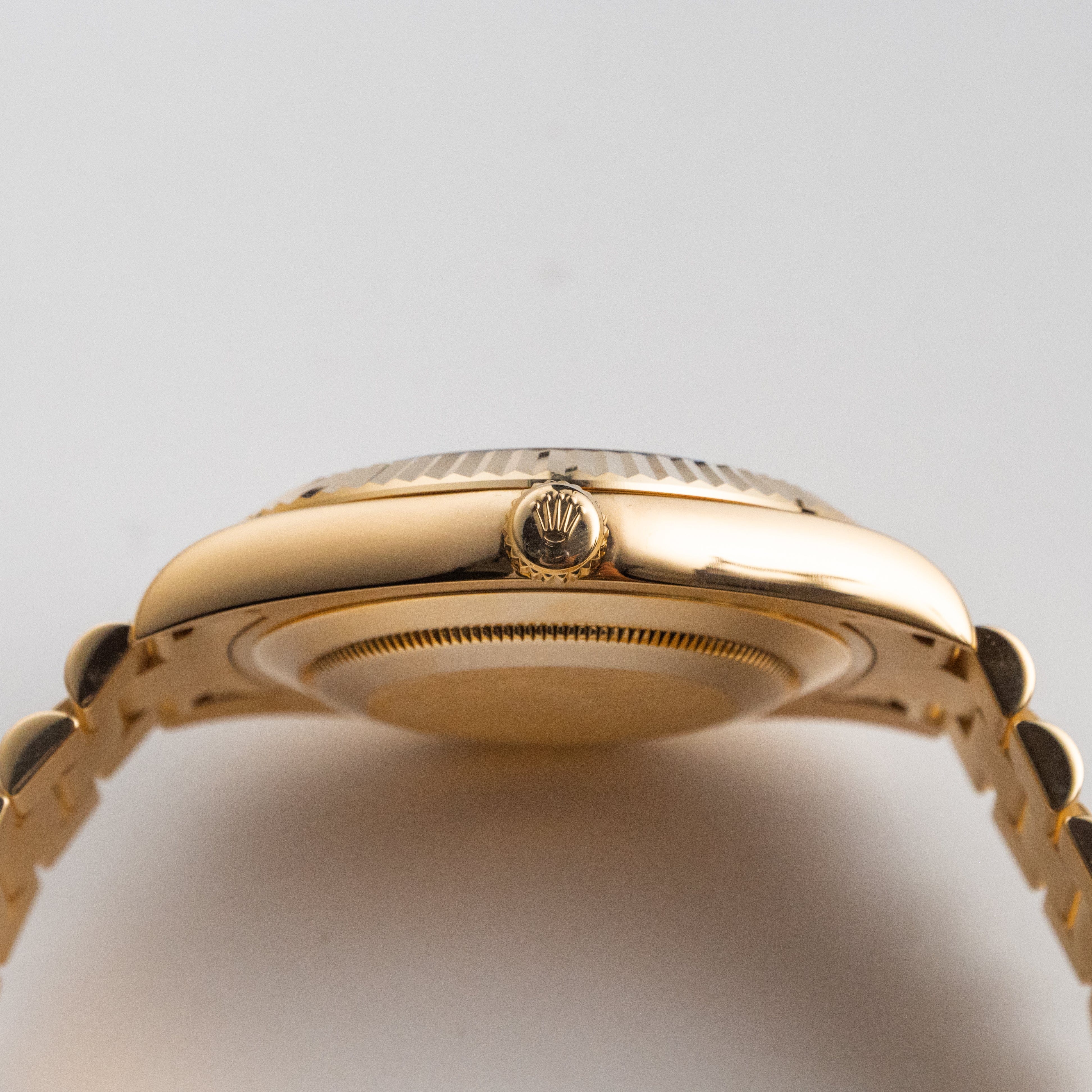 Rolex Day-Date II 218238 Yellow Gold Champagne Diamond Dial