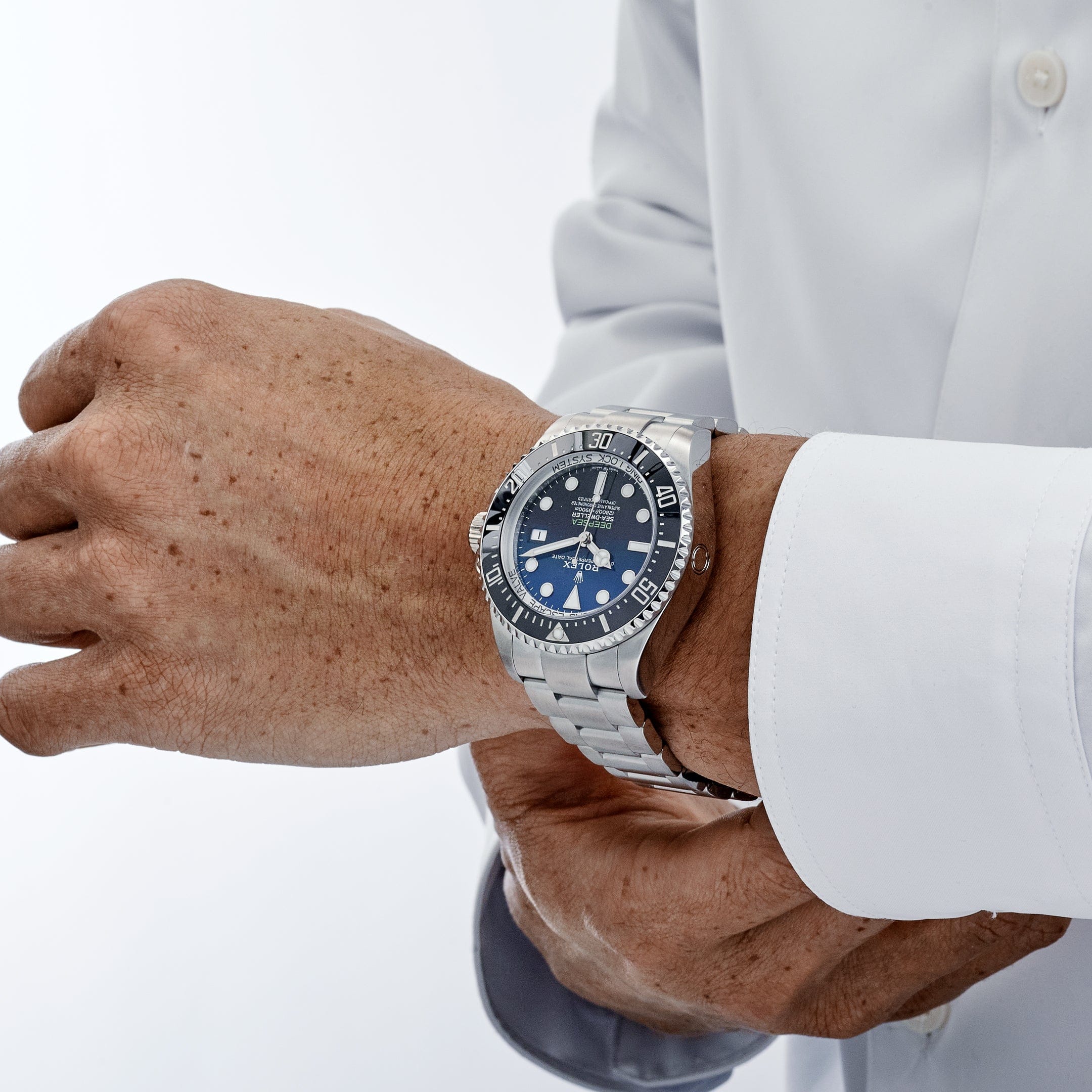 Rolex Deepsea Sea-Dweller 136660 'James Cameron' Stainless Steel Blue Dial (2024)
