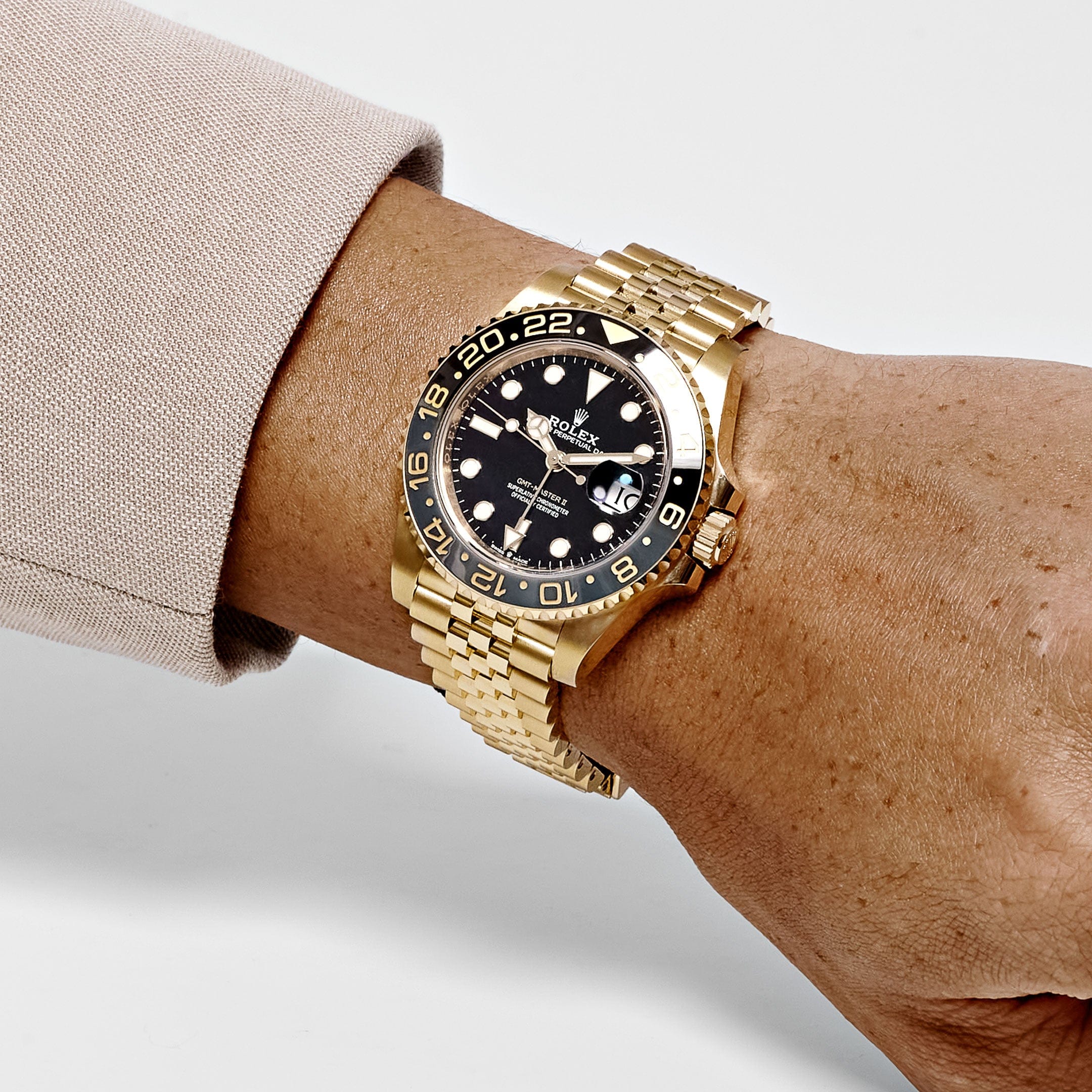 Rolex GMT-Master II 126718GRNR Yellow Gold Black Dial Jubilee (2023)