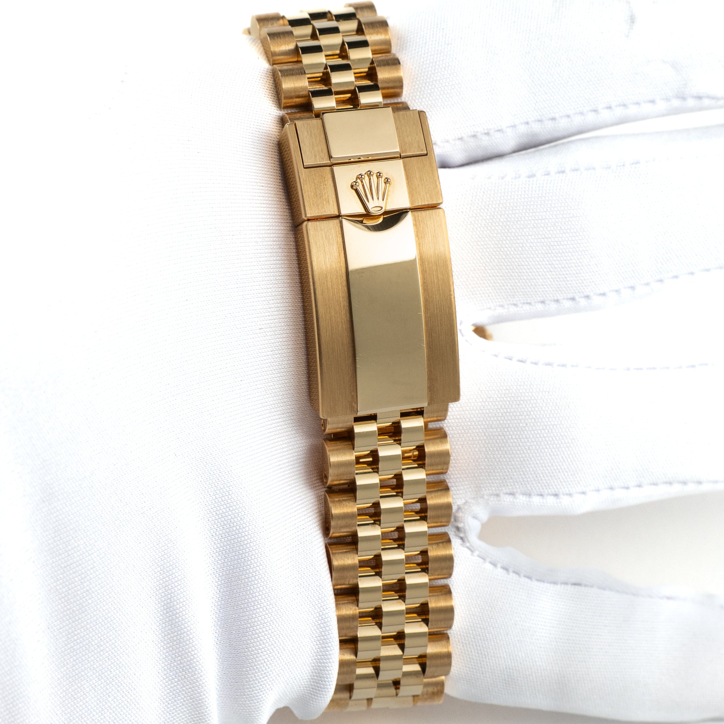 Rolex GMT-Master II 126718GRNR Yellow Gold Black Dial Jubilee (2025)