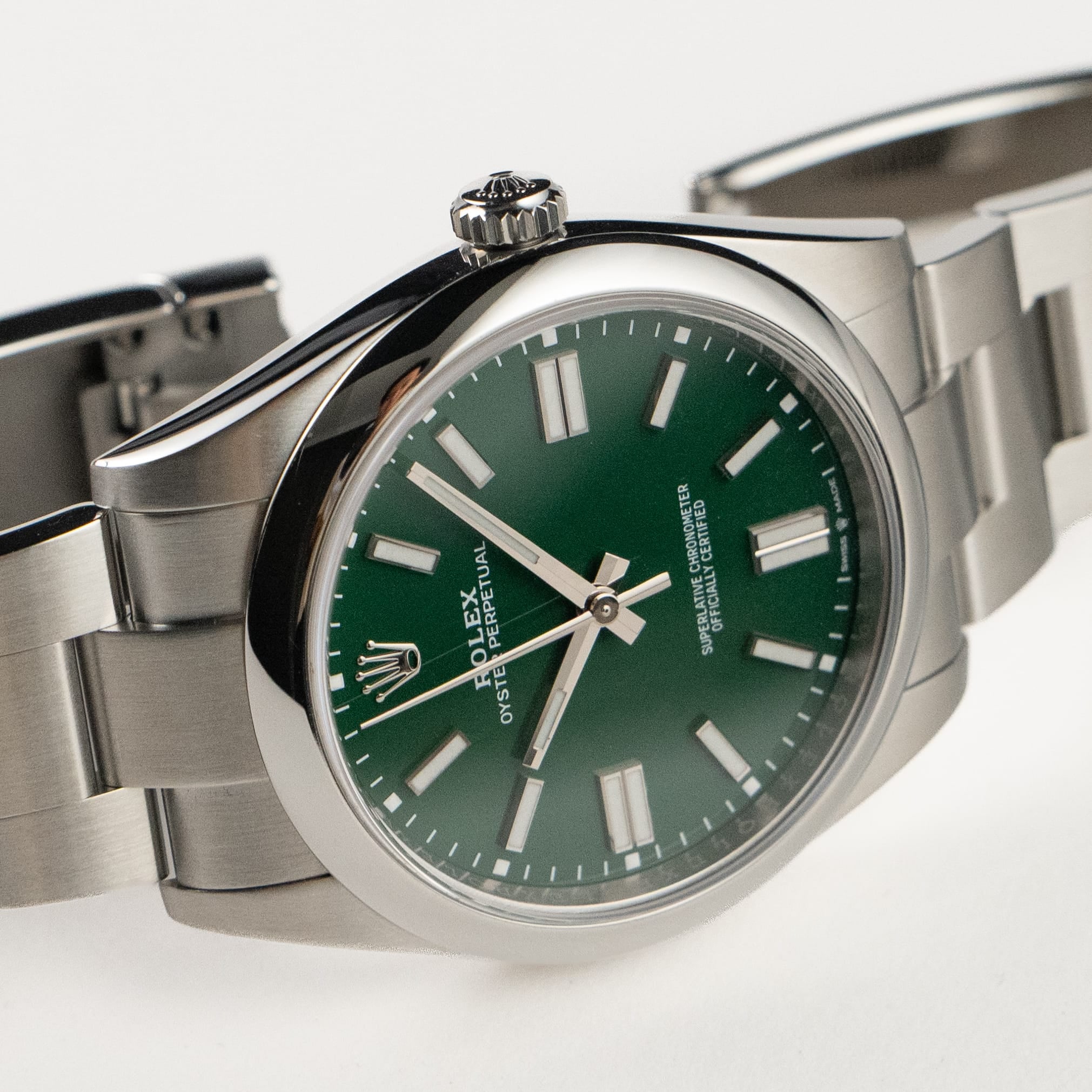 Rolex Oyster Perpetual 41 124300 Stainless Steel Green Dial (2020)