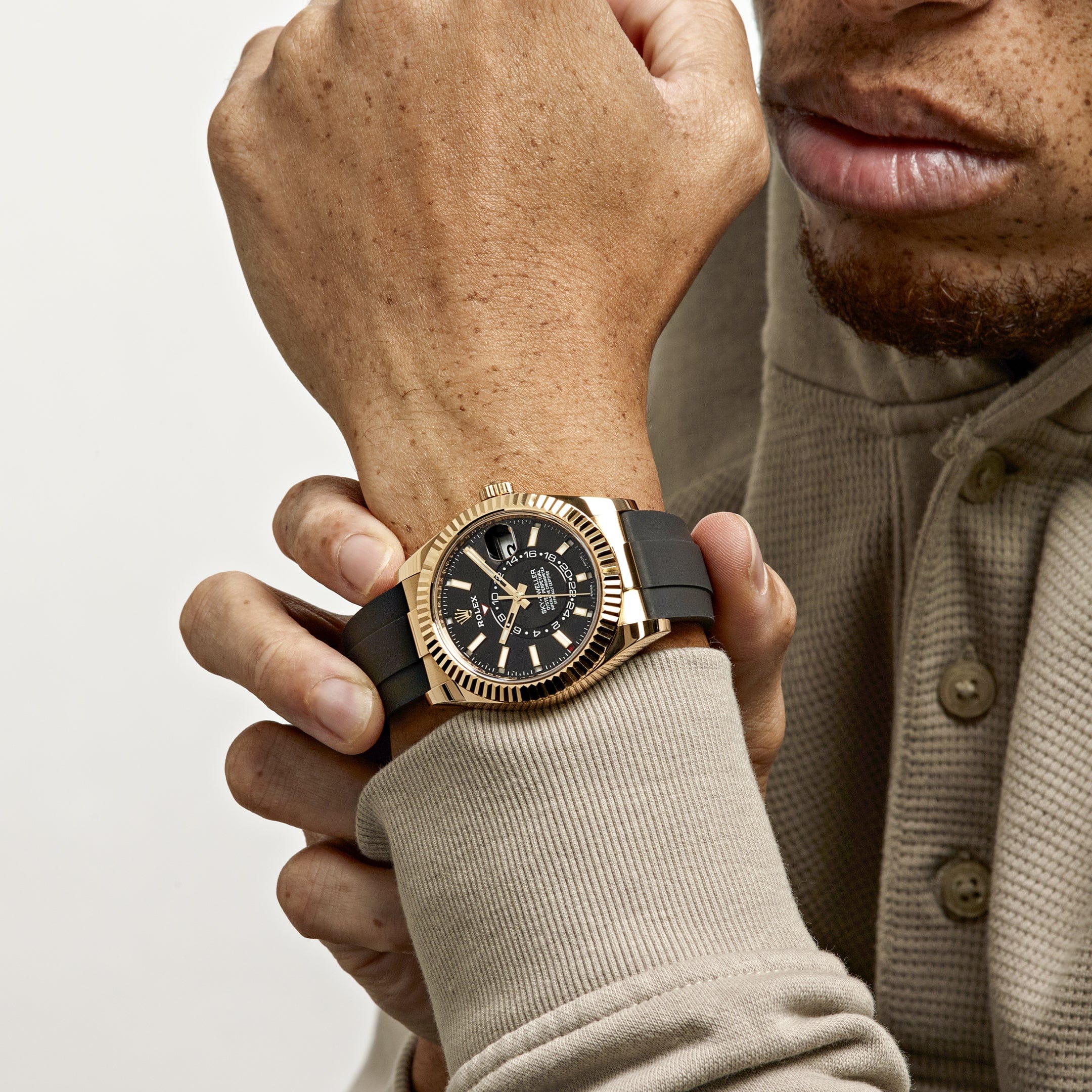 Rolex Sky-Dweller 326238 Yellow Gold Bright Black Dial (2021)